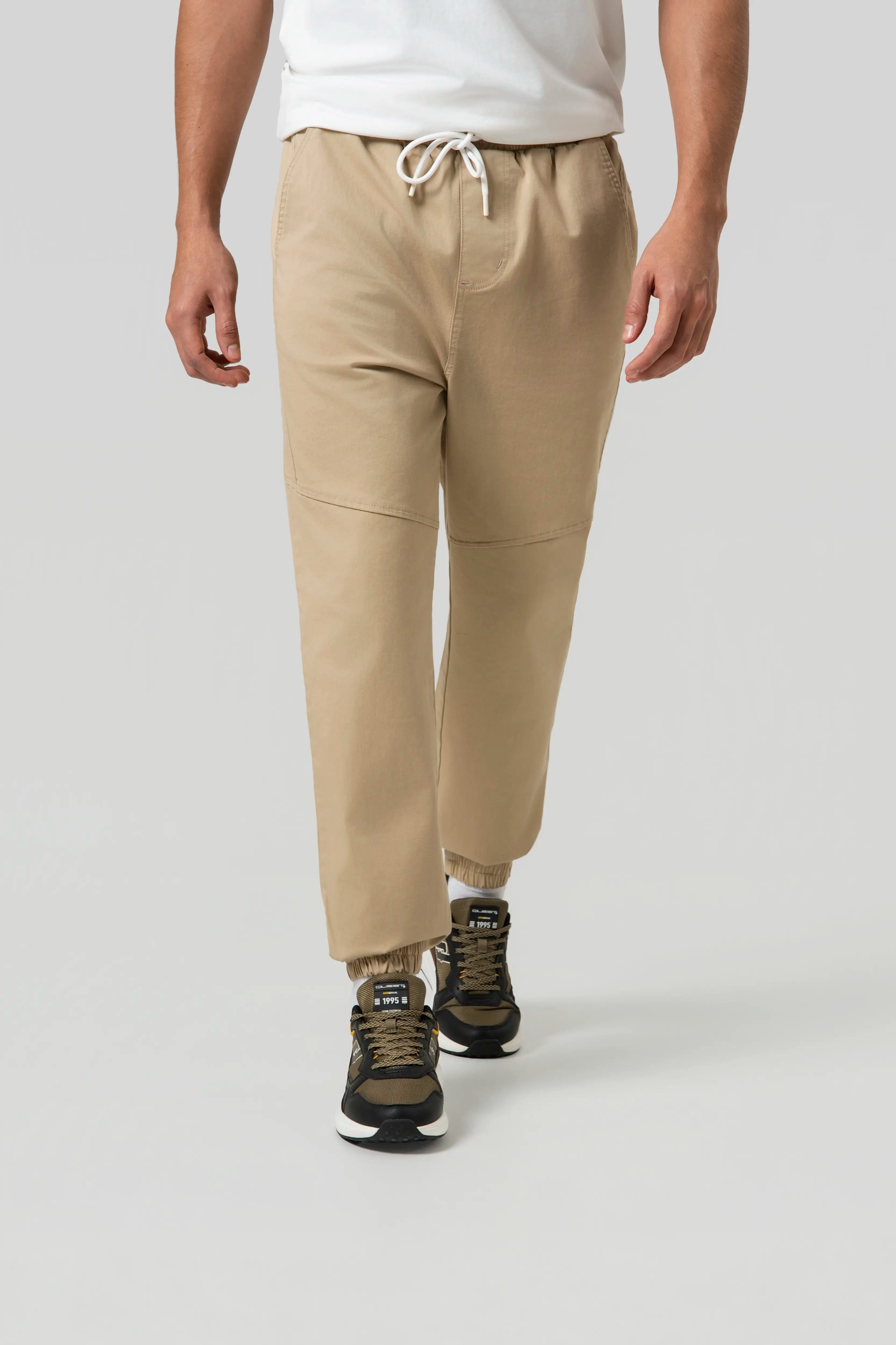 PANTALON JOGG COLOR BEIGE