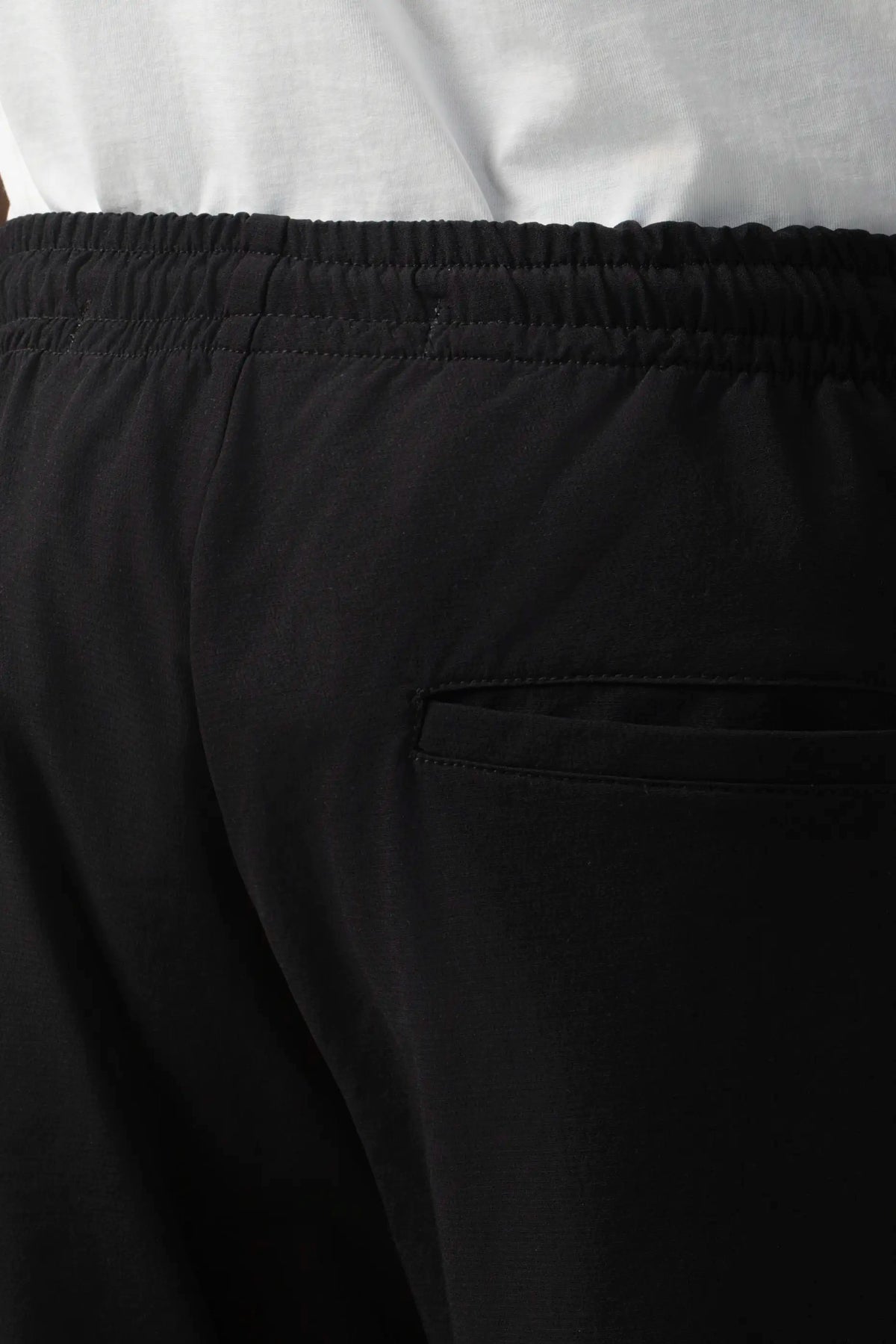 PANTALON JOGG COLOR NEGRO