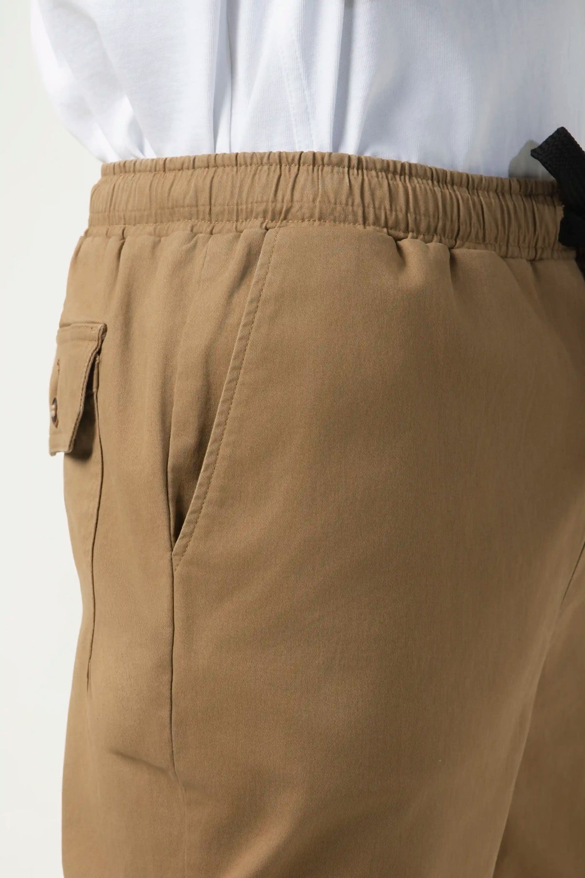 PANTALON JOGG COLOR KAKI