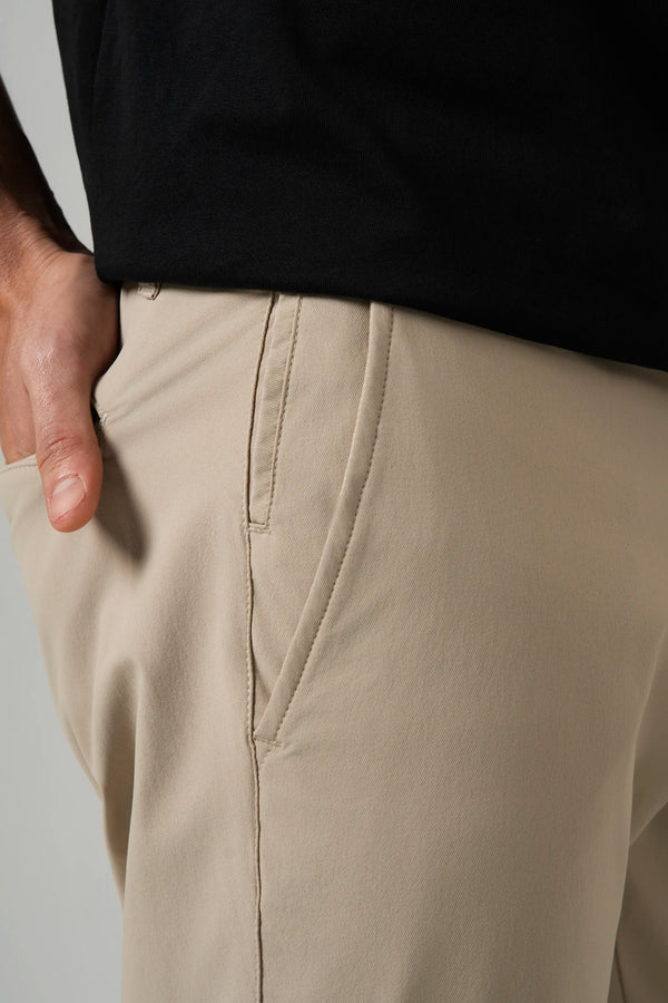 PANTALON TIPO CHINO COLOR BEIGE