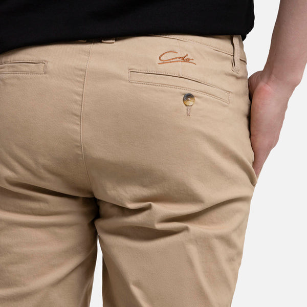 PANTALON TIPO CHINO COLOR BEIGE