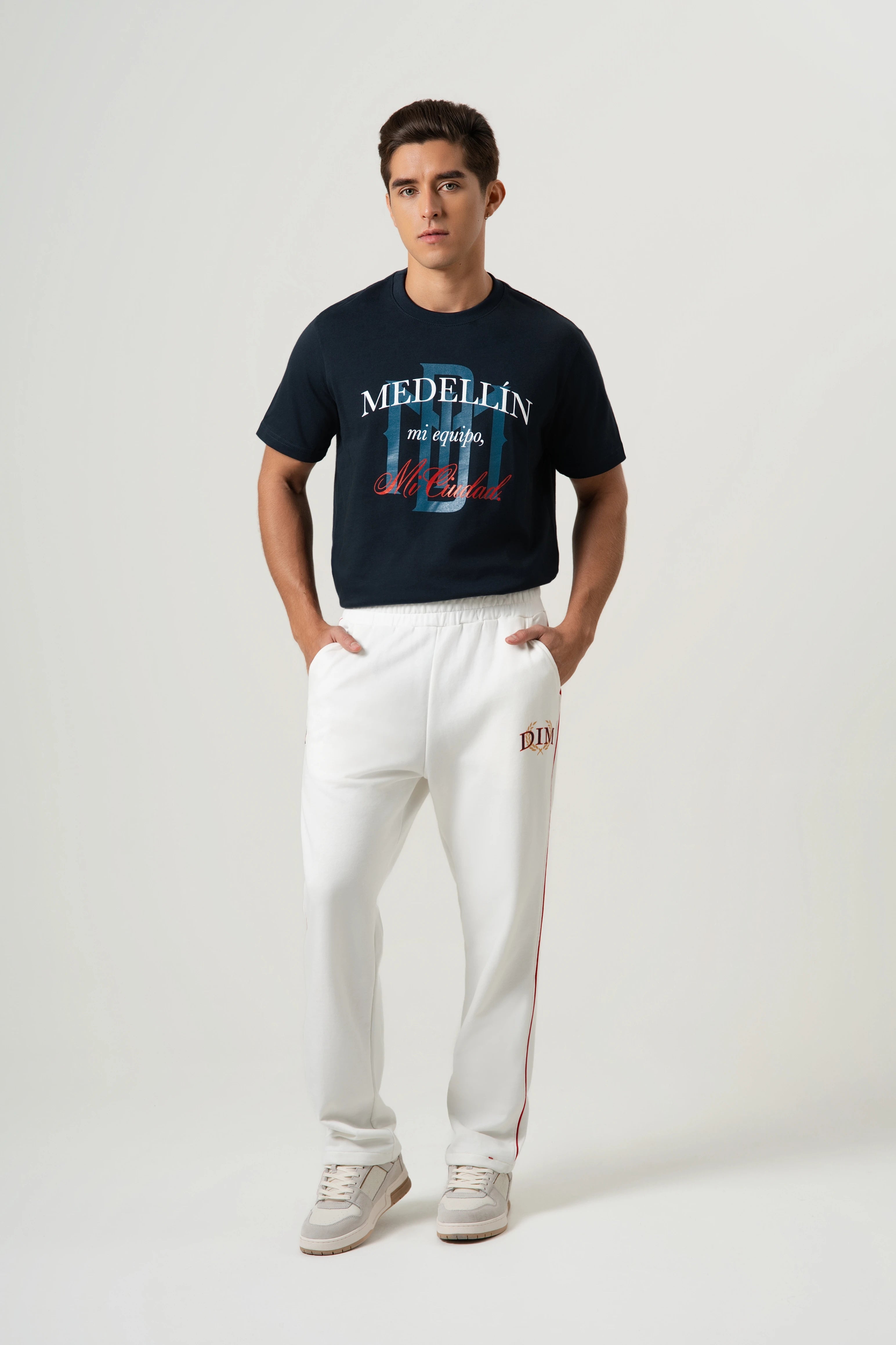 PANTALON SUDADERA COLOR IVORY