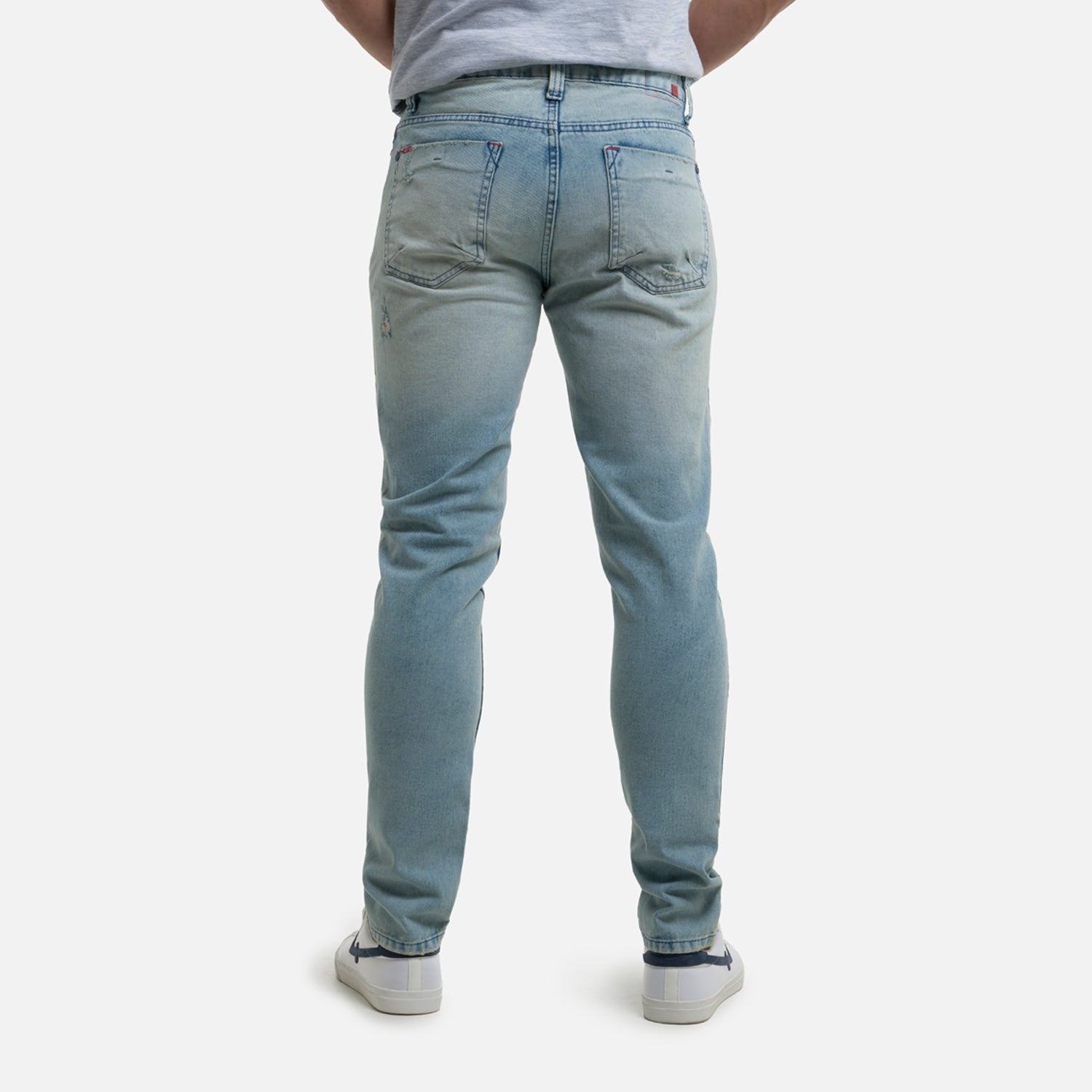 JEAN 5 BOLSILLOS COLOR AZUL CLARO