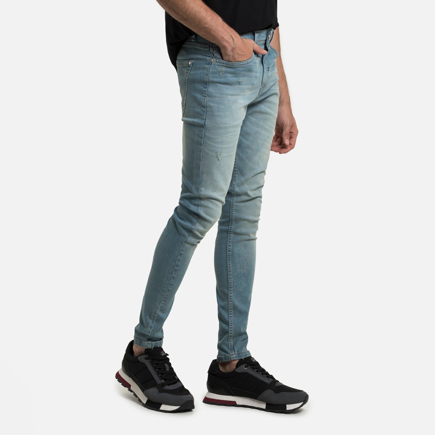 JEAN 5 BOLSILLOS COLOR AZUL CLARO