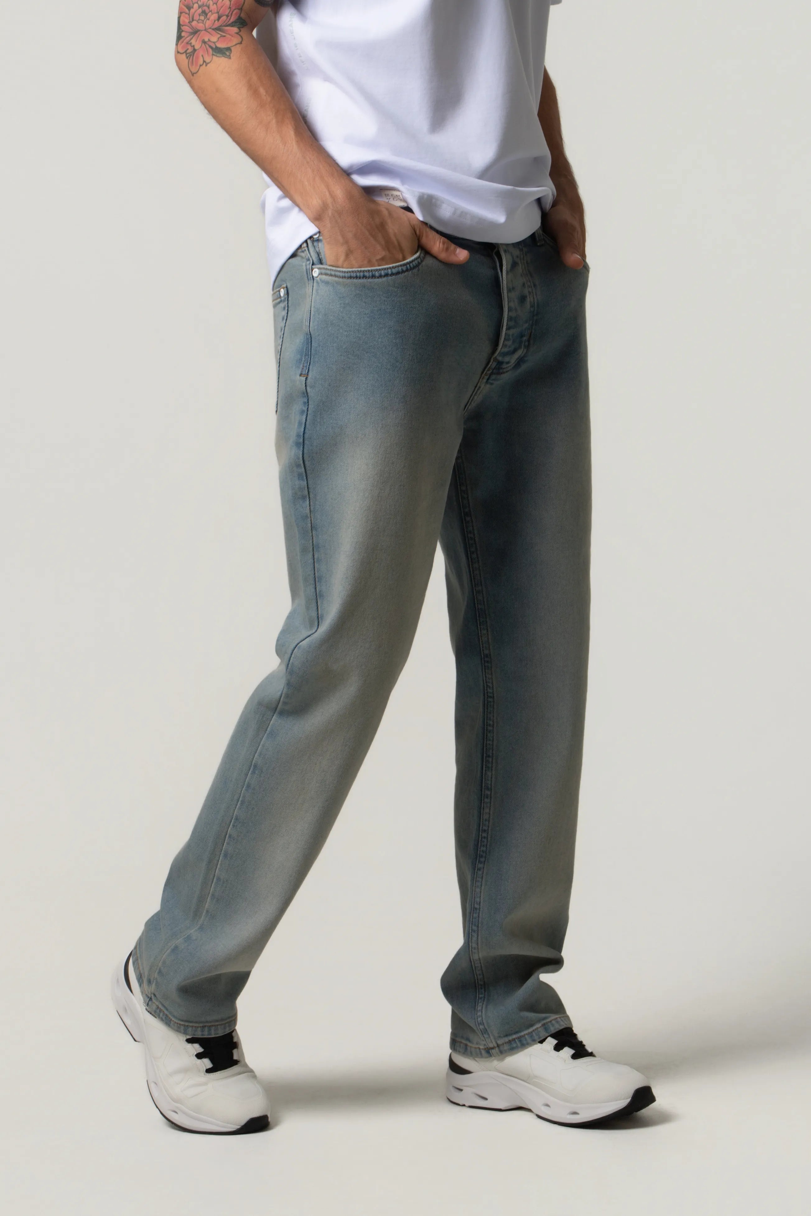 JEAN 5 BOLSILLOS COLOR AZUL CLARO