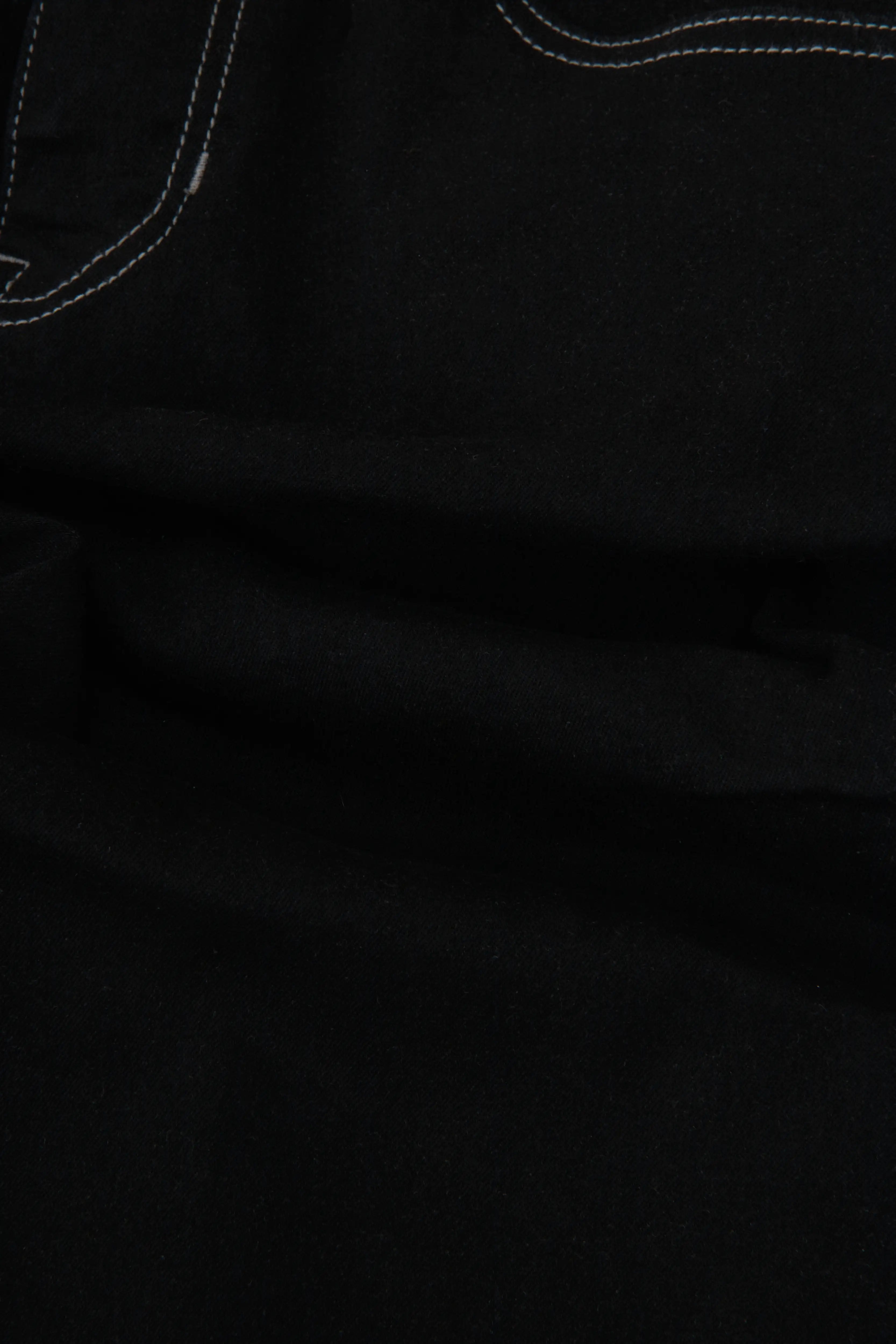 JEAN 5 BOLSILLOS COLOR NEGRO