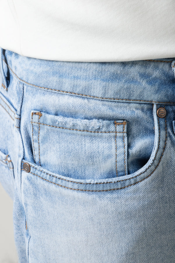 JEAN 5 BOLSILLOS COLOR AZUL CLARO