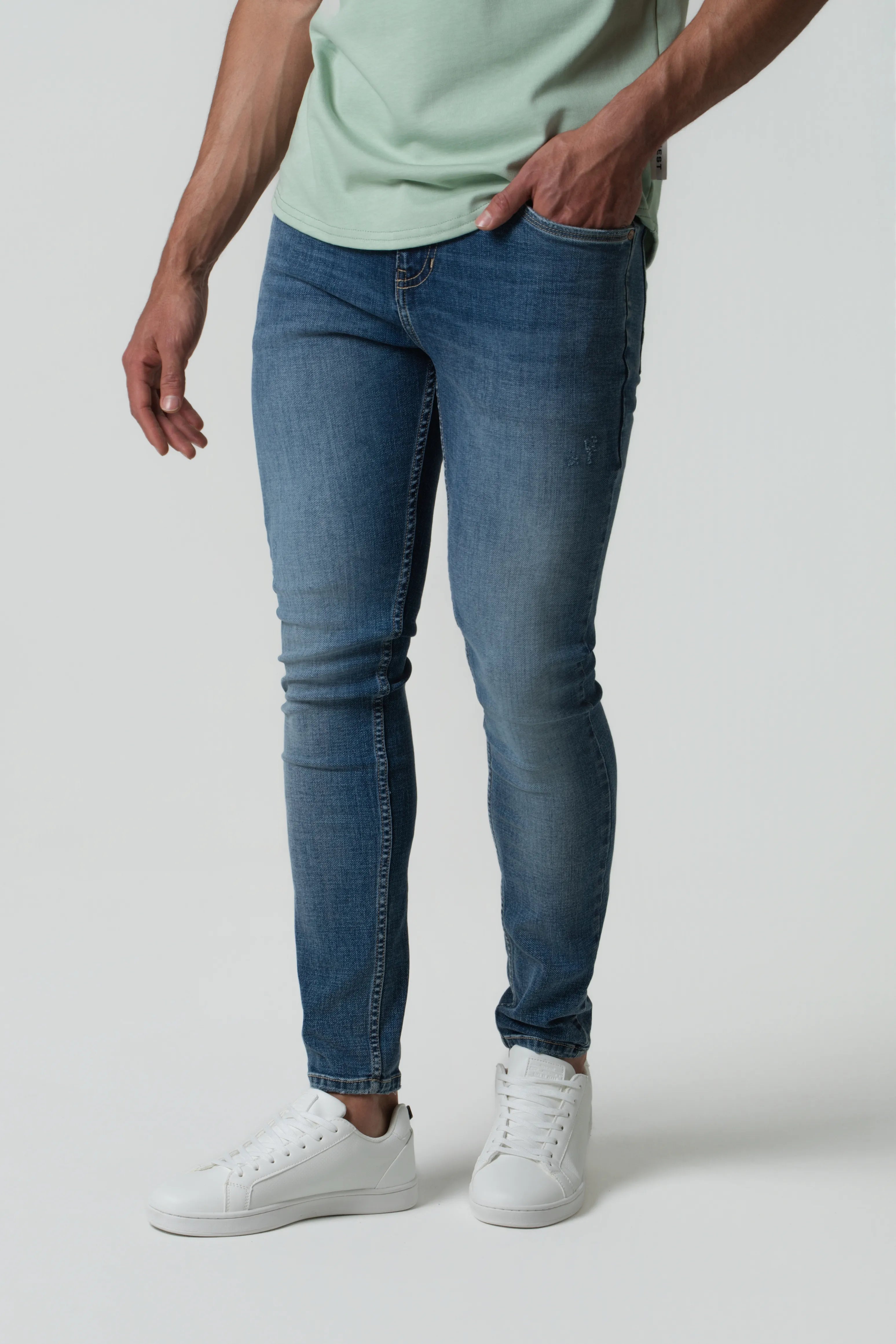 JEAN 5 BOLSILLOS COLOR AZUL MEDIO