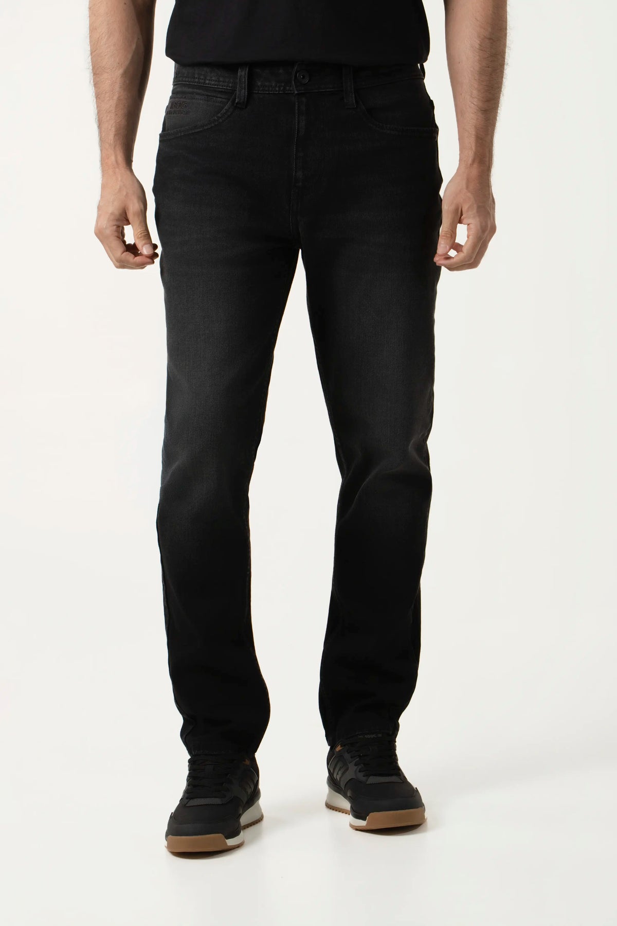 JEAN 5 BOLSILLOS COLOR NEGRO