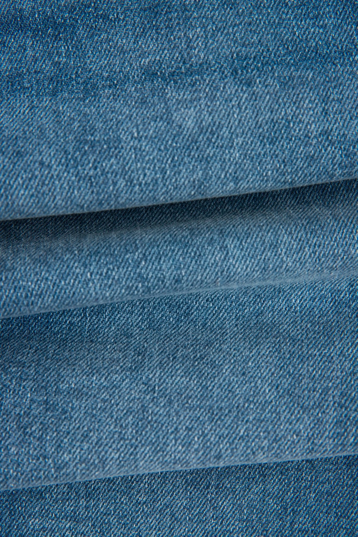 JEAN 5 BOLSILLOS COLOR AZUL CLARO