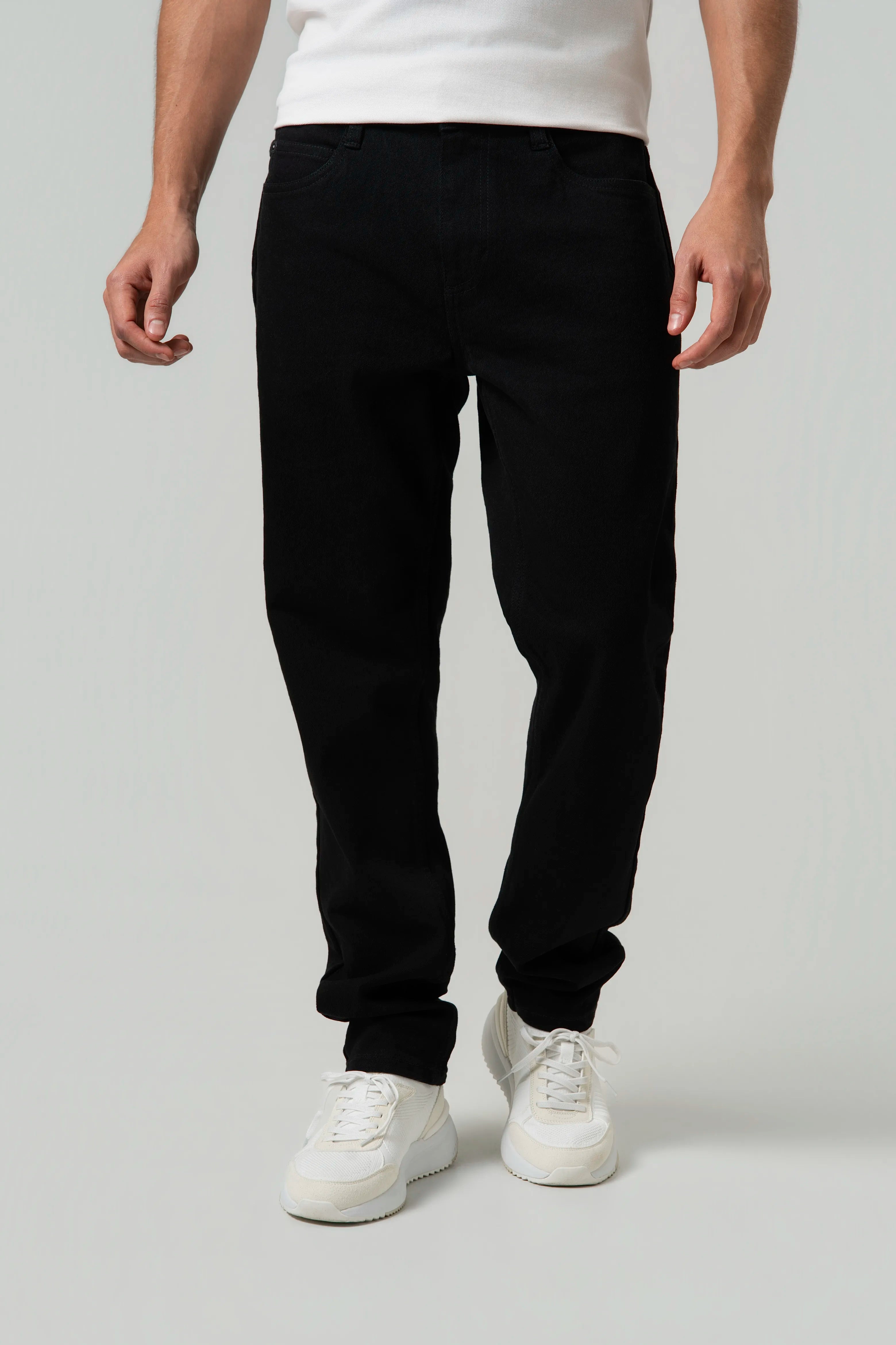 JEAN 5 BOLSILLOS COLOR NEGRO