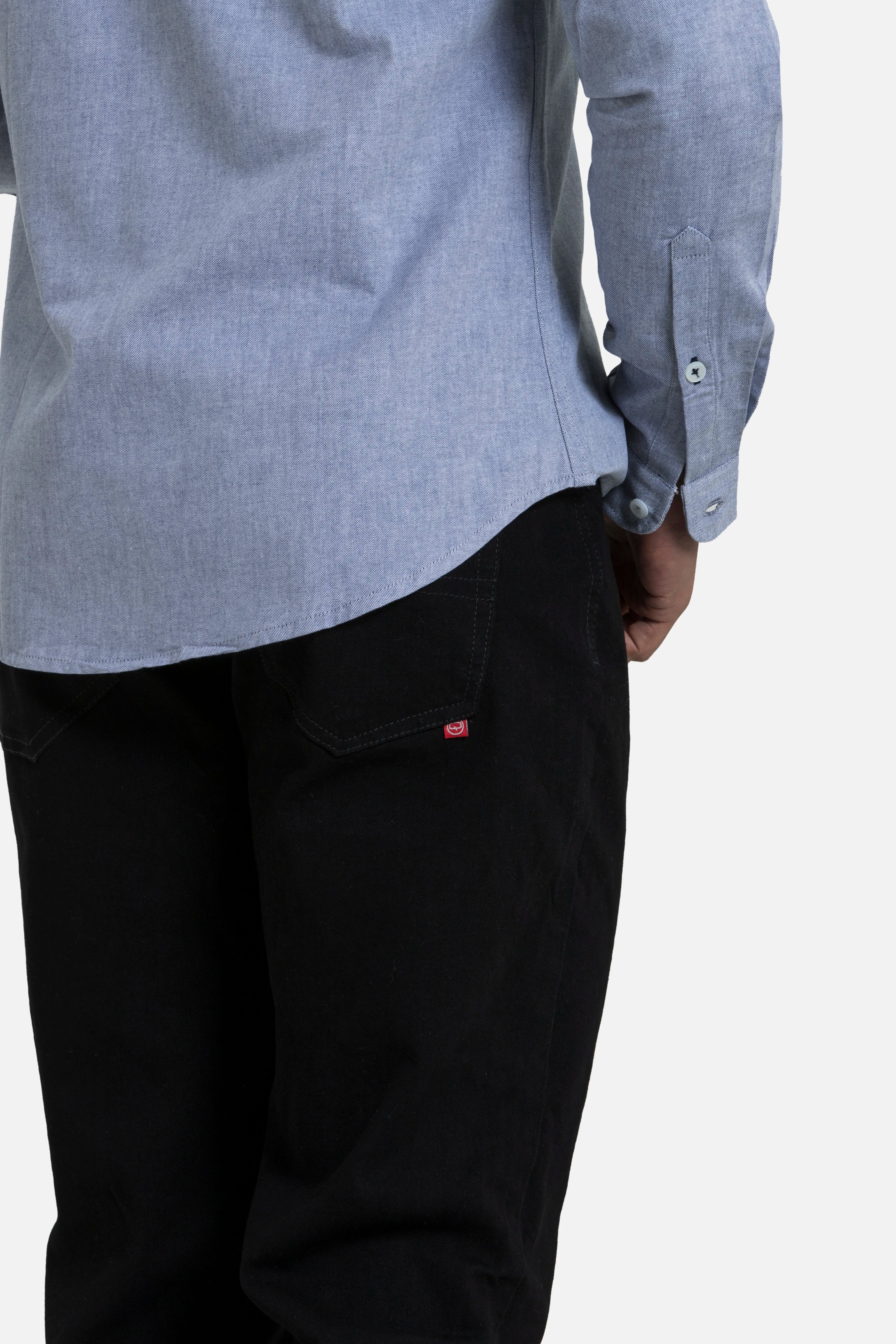 JEAN 5 BOLSILLOS COLOR NEGRO NEGRO