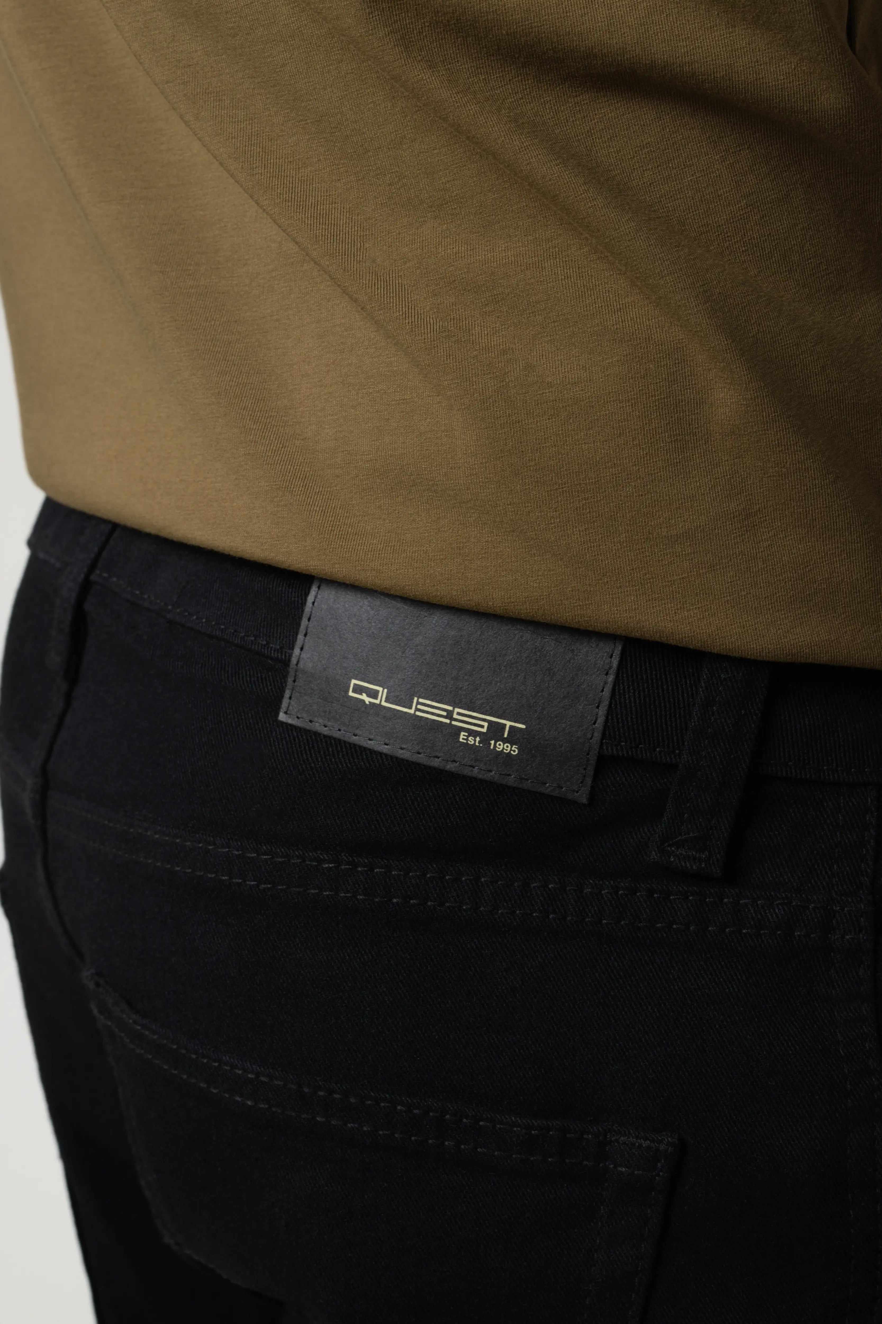 JEAN 5 BOLSILLOS COLOR NEGRO NEGRO