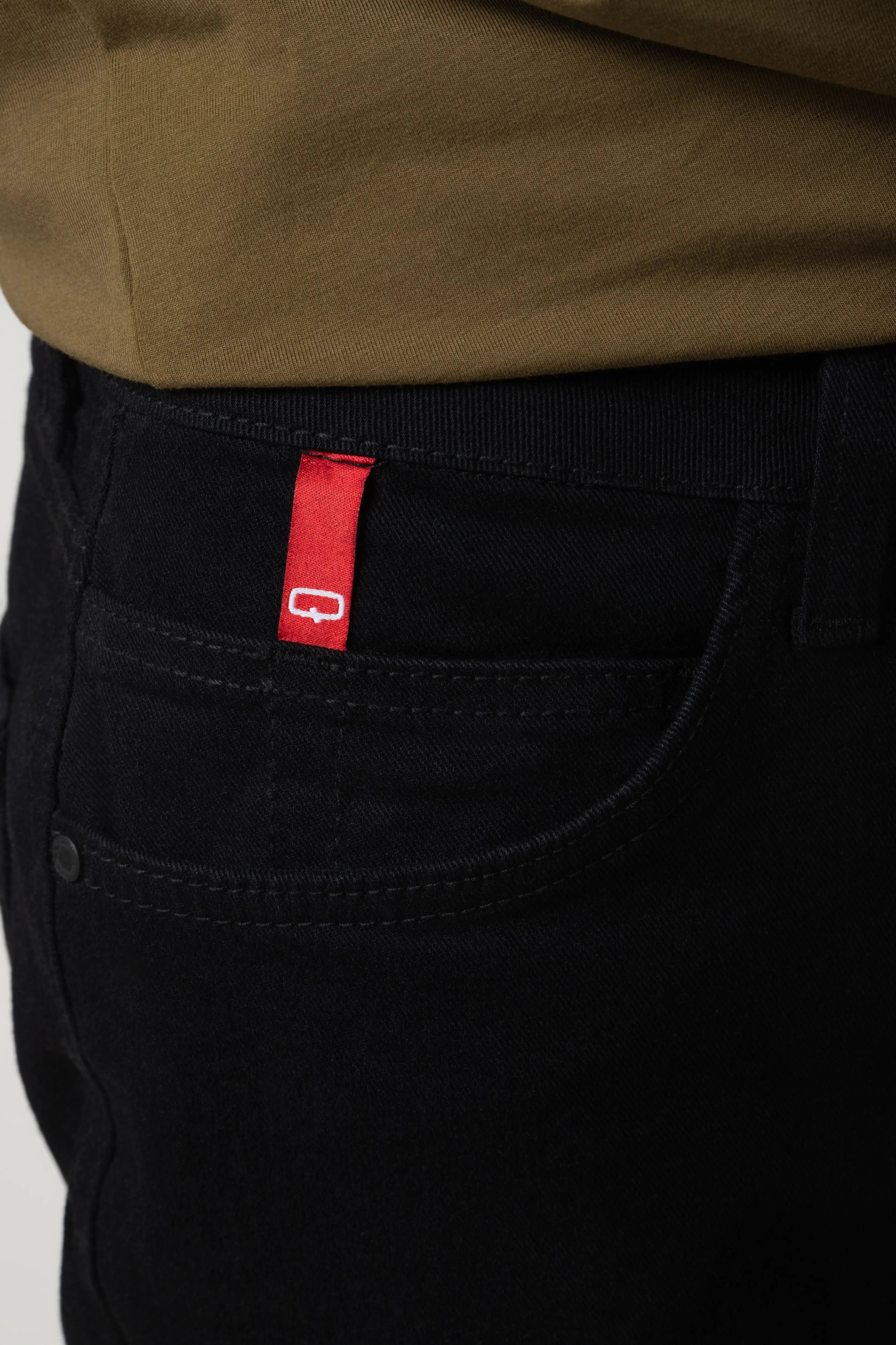 JEAN 5 BOLSILLOS COLOR NEGRO NEGRO