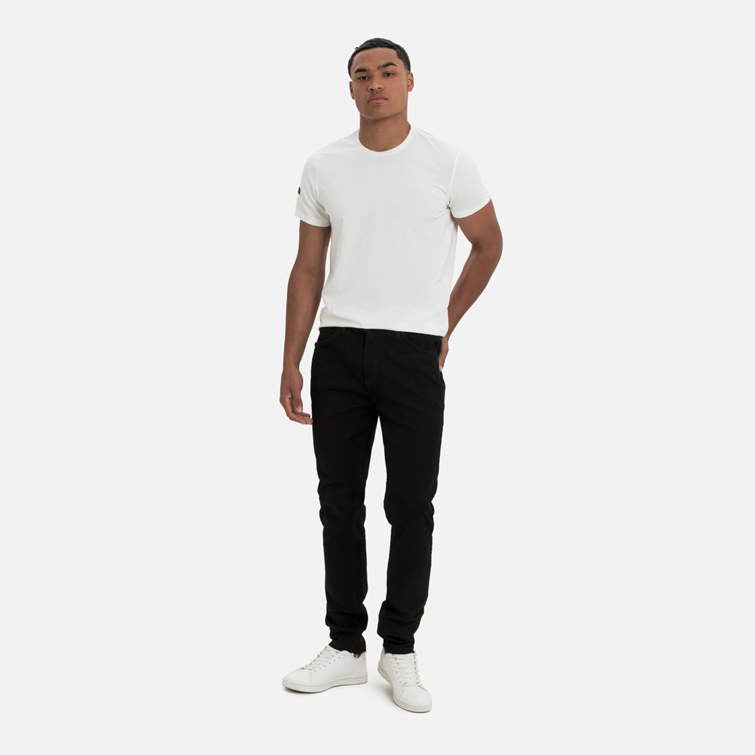 JEAN 5 BOLSILLOS COLOR NEGRO NEGRO