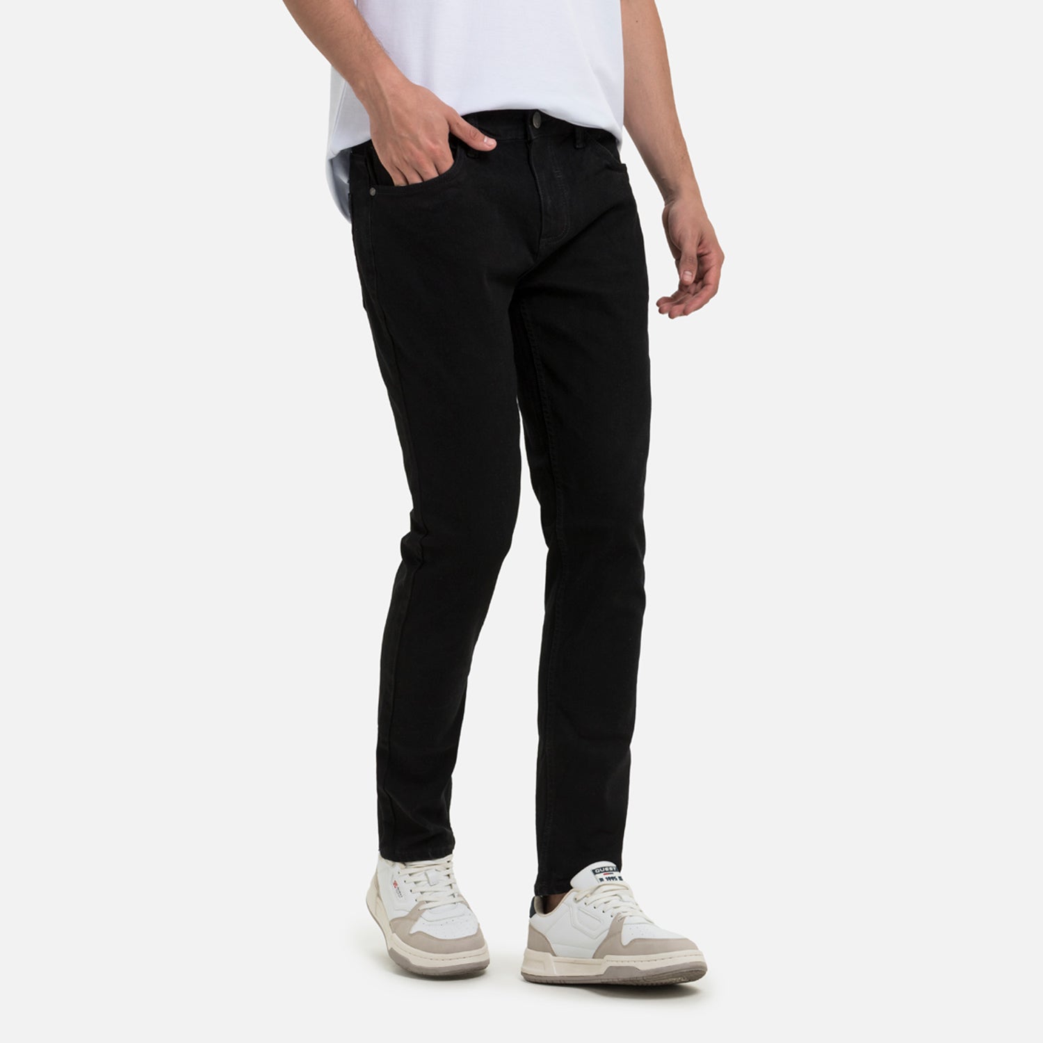 JEAN 5 BOLSILLOS COLOR NEGRO NEGRO