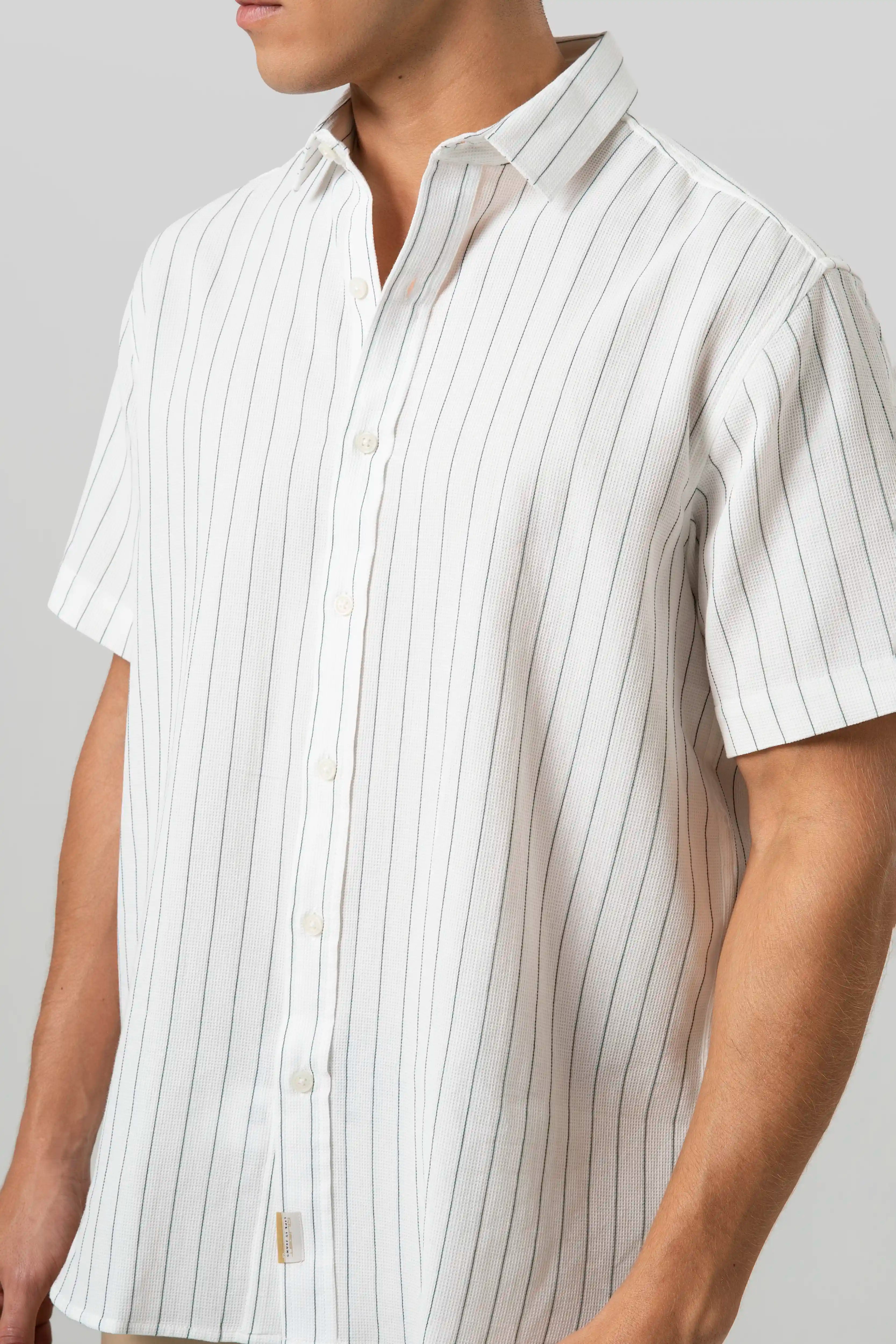 CAMISA MANGA CORTA COLOR IVORY-AZUL OSCURO