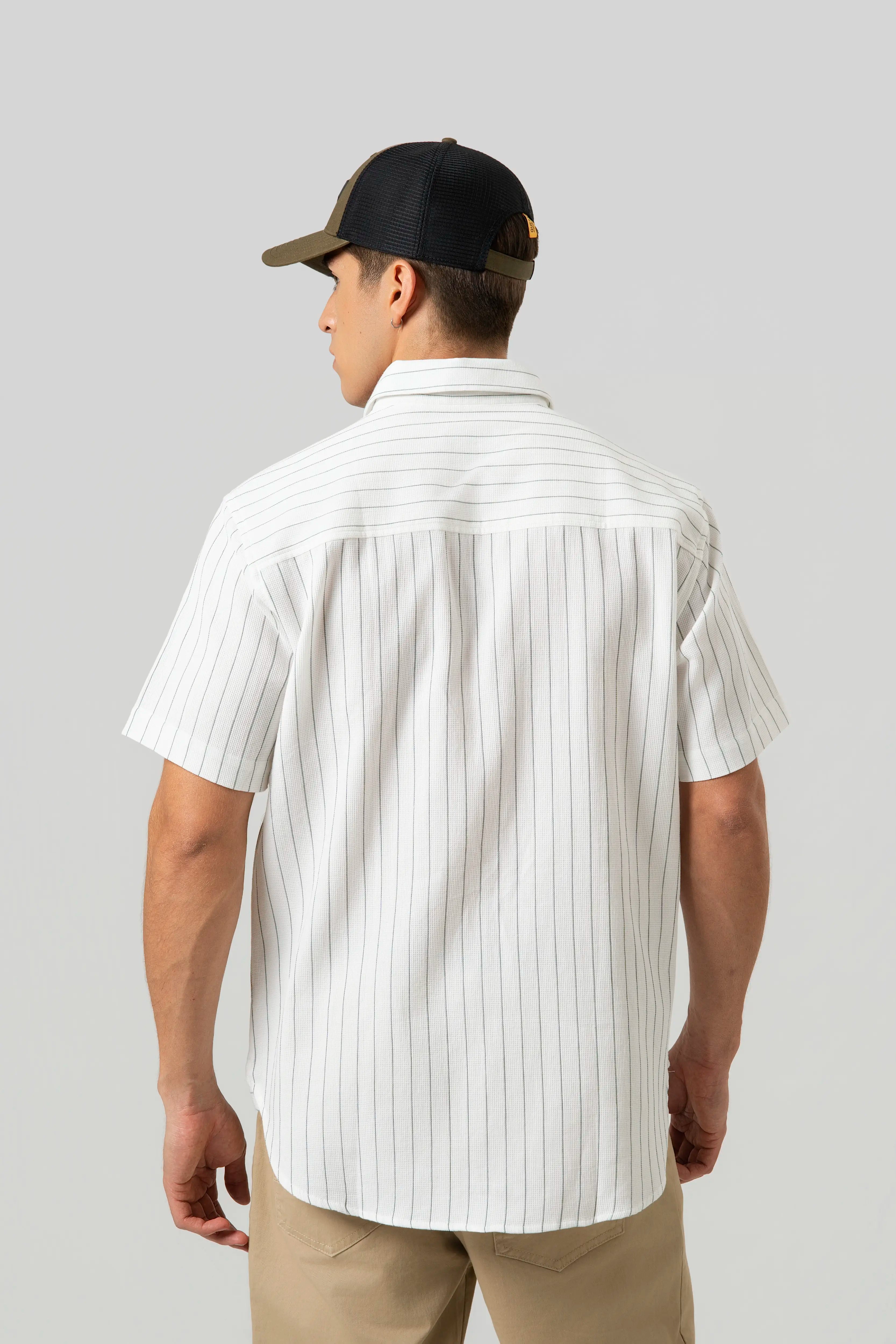 CAMISA MANGA CORTA COLOR IVORY-AZUL OSCURO