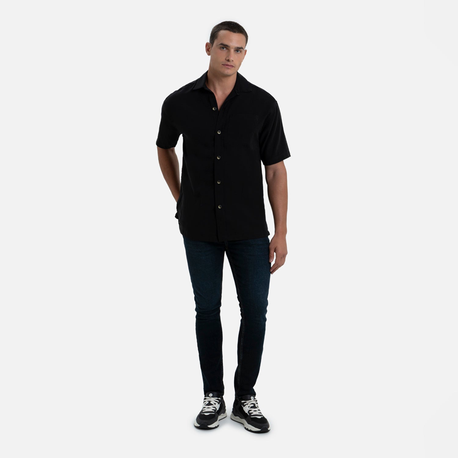 CAMISA MANGA CORTA COLOR NEGRO