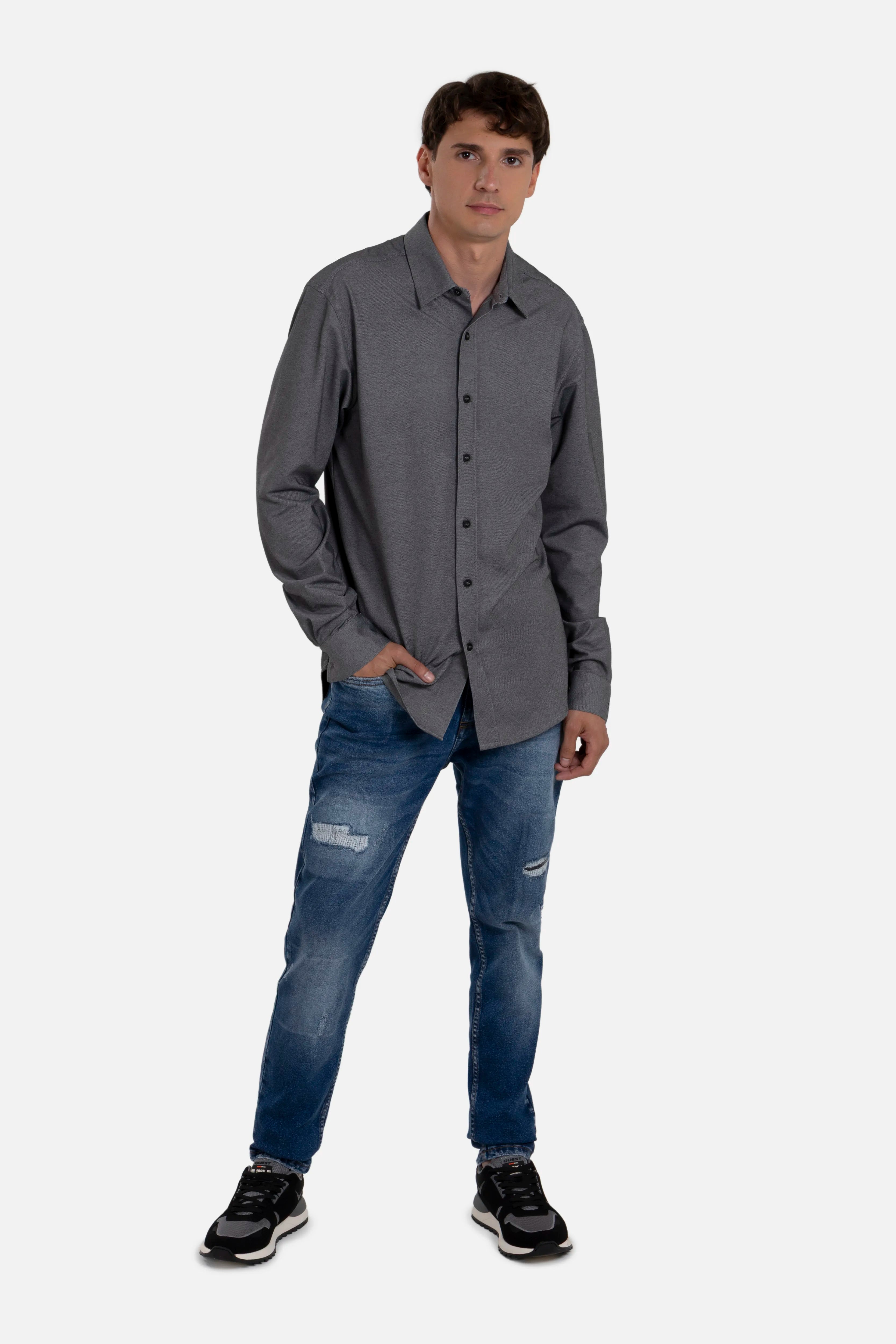 CAMISA MANGA LARGA COLOR NEGRO