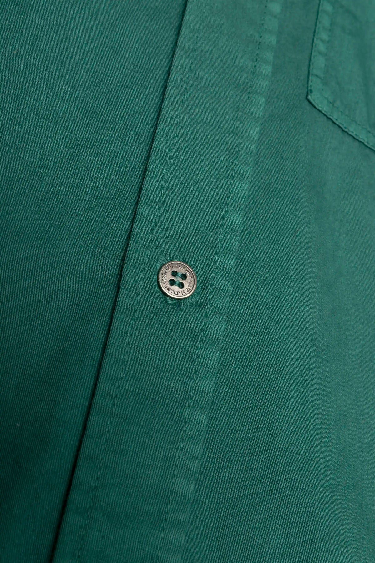 CAMISA MANGA LARGA COLOR VERDE TORMENTA