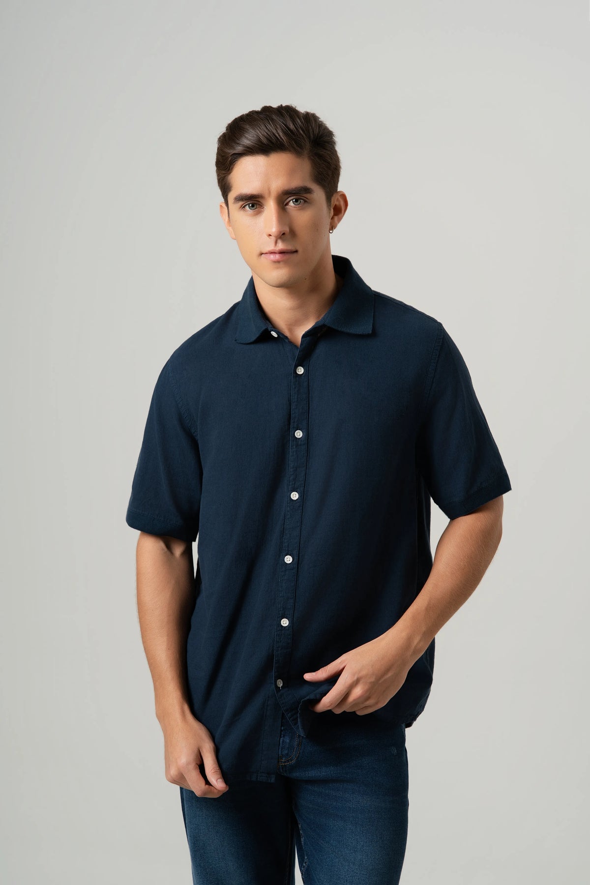 CAMISA MANGA CORTA COLOR AZUL OSCURO