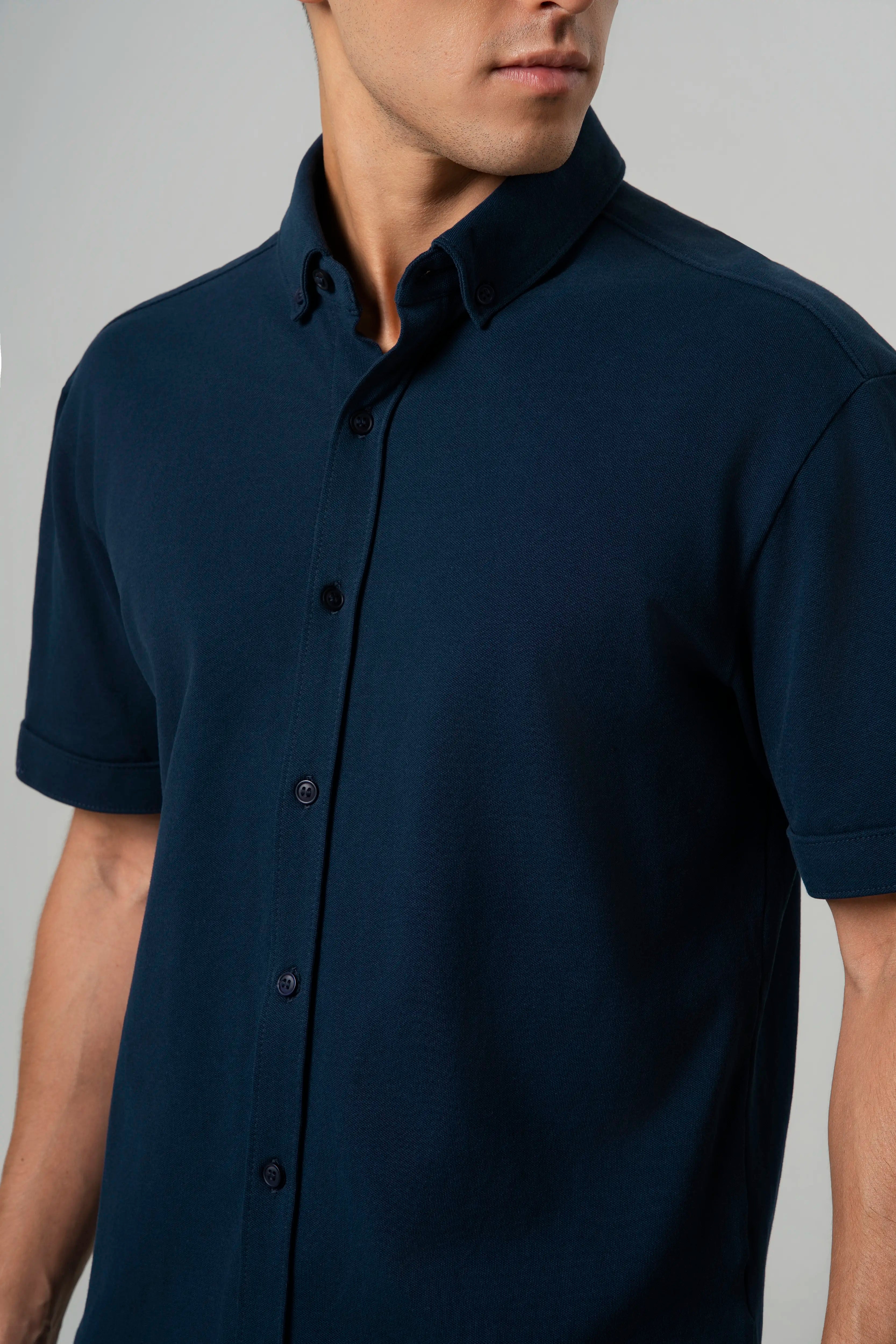 CAMISA MANGA CORTA COLOR AZUL OSCURO