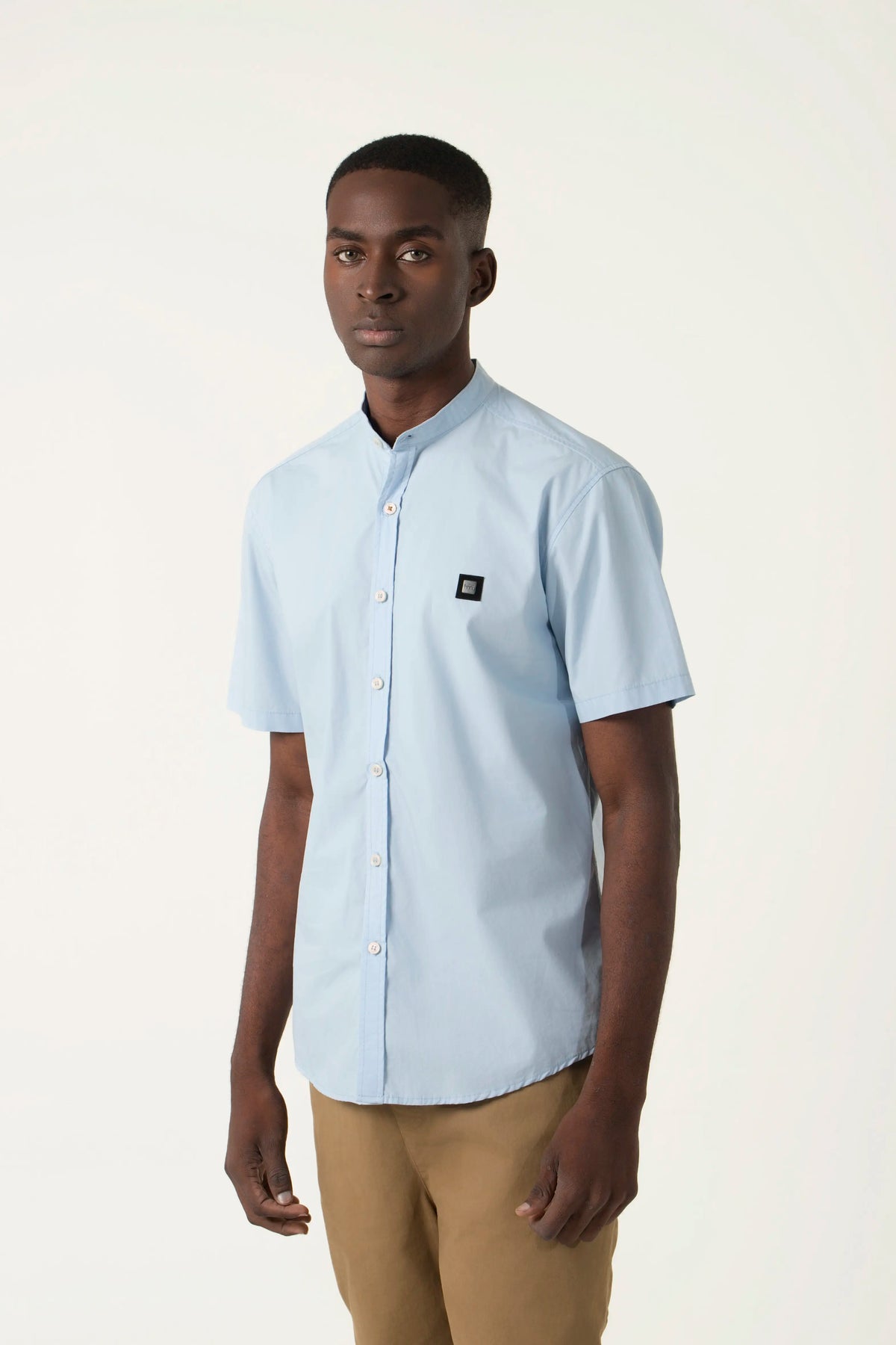 CAMISA MANGA CORTA COLOR AZUL CLARO