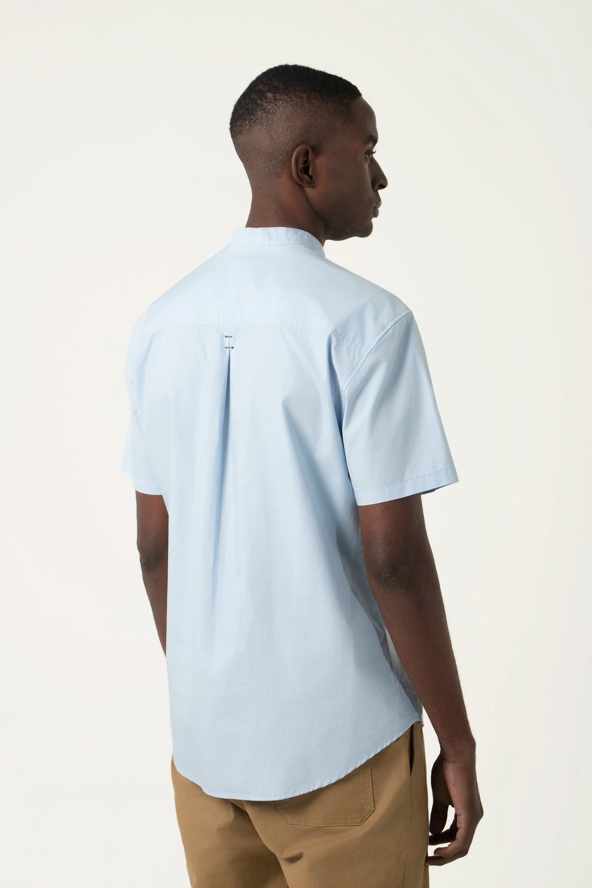 CAMISA MANGA CORTA COLOR AZUL CLARO