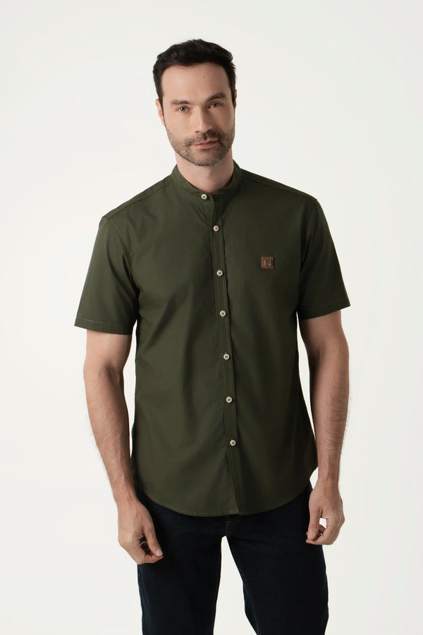 CAMISA MANGA CORTA COLOR VERDE MILITAR