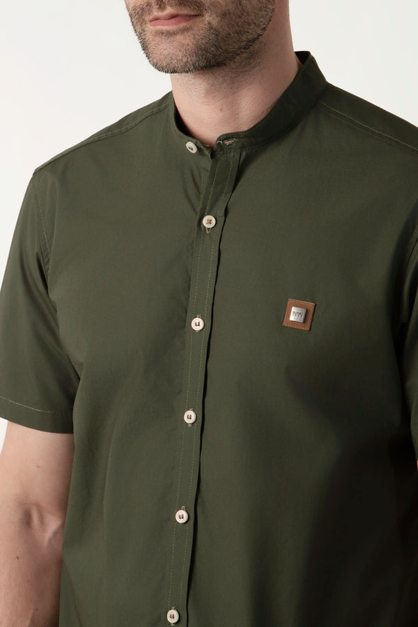 CAMISA MANGA CORTA COLOR VERDE MILITAR