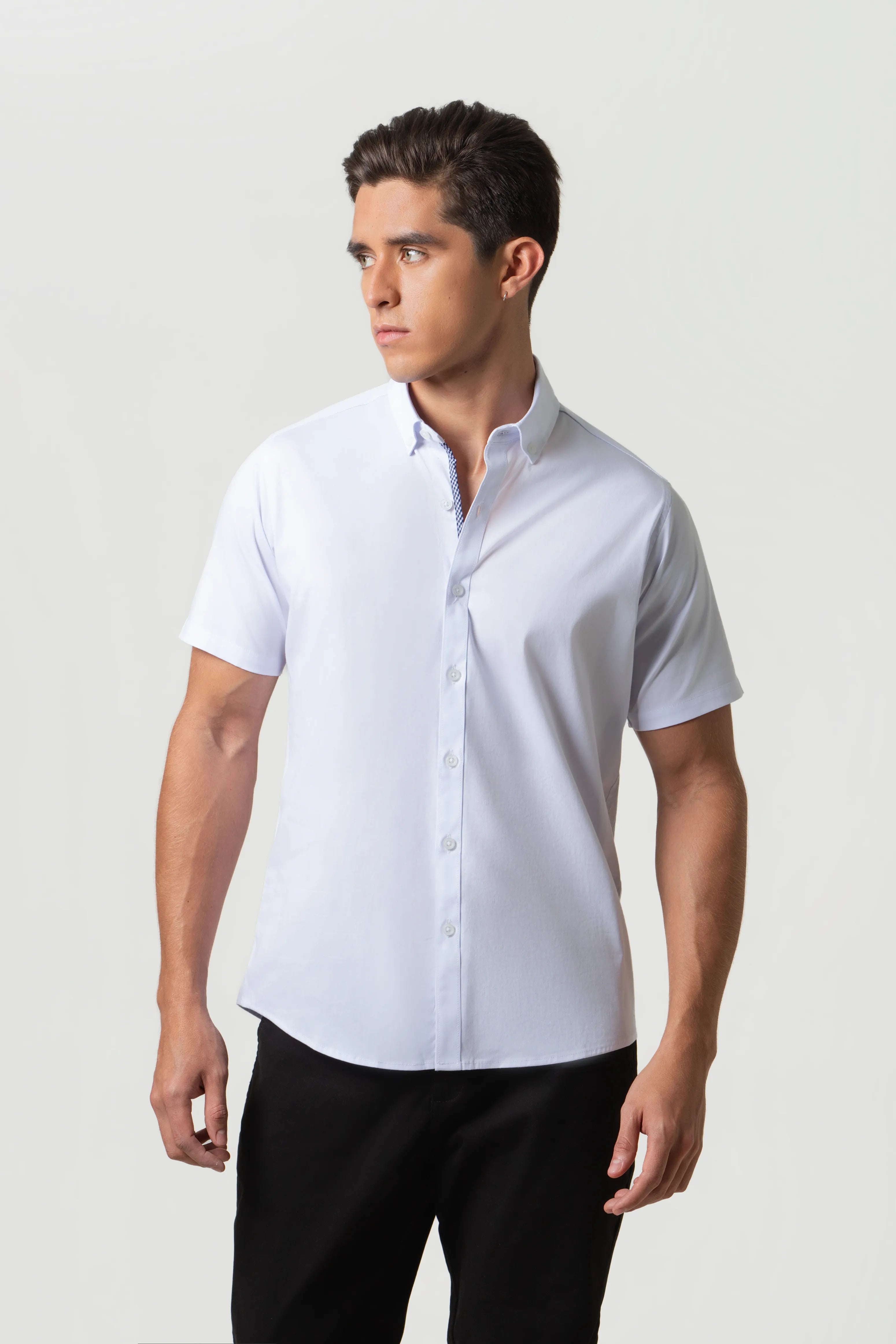 CAMISA SLIM MANGA CORTA COLOR BLANCO OPTICO