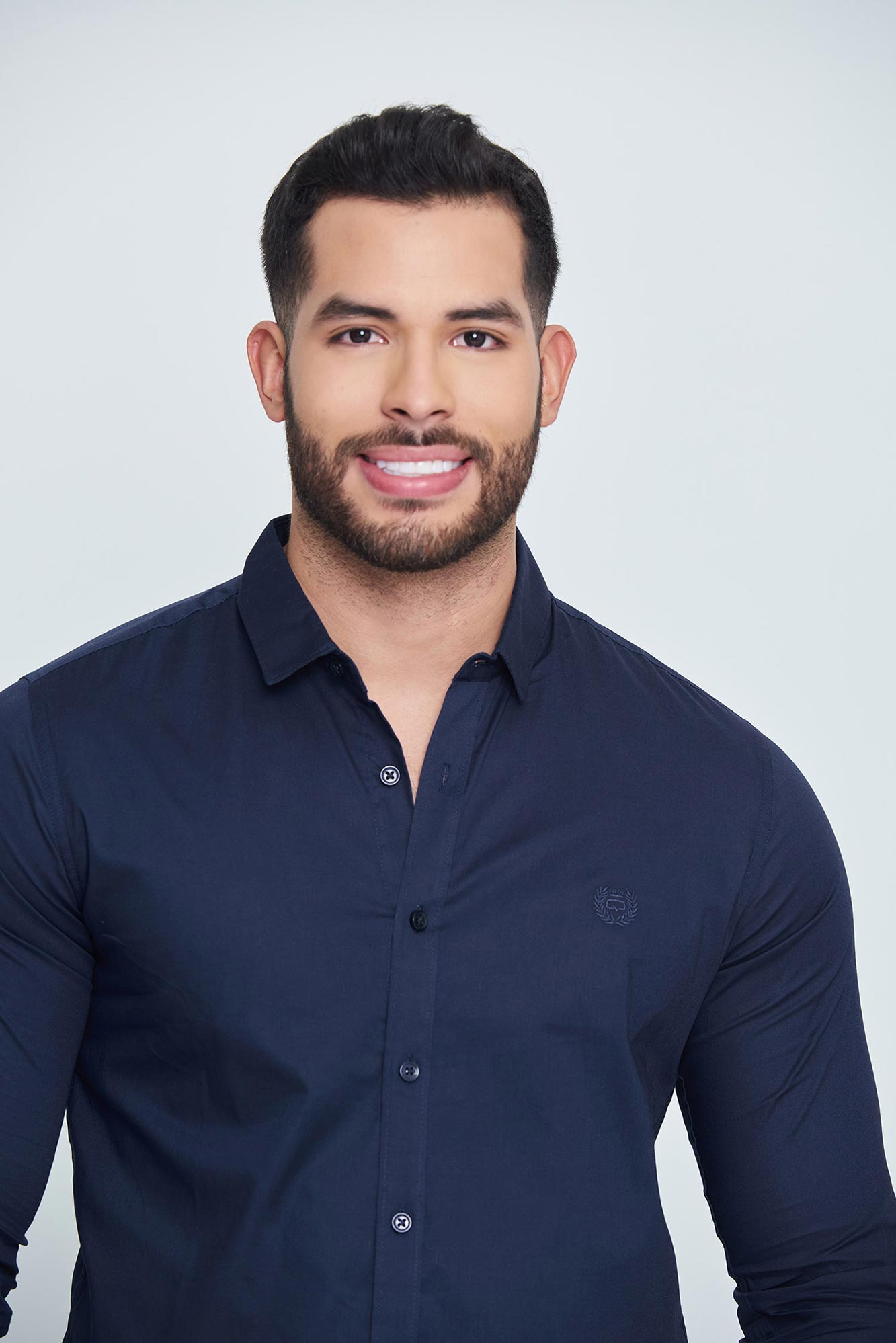 CAMISA SLIM MANGA LARGA COLOR AZUL OSCURO