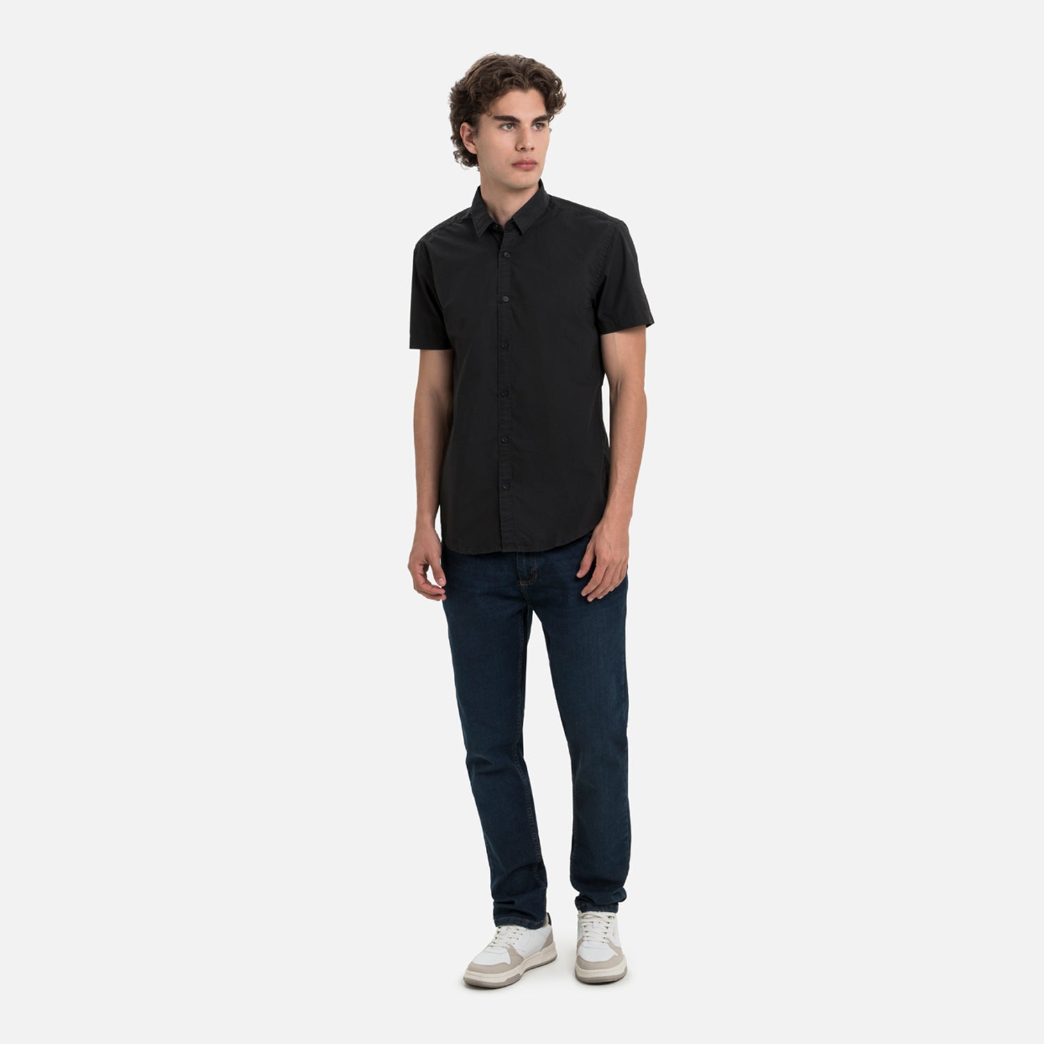 CAMISA MANGA CORTA COLOR NEGRO