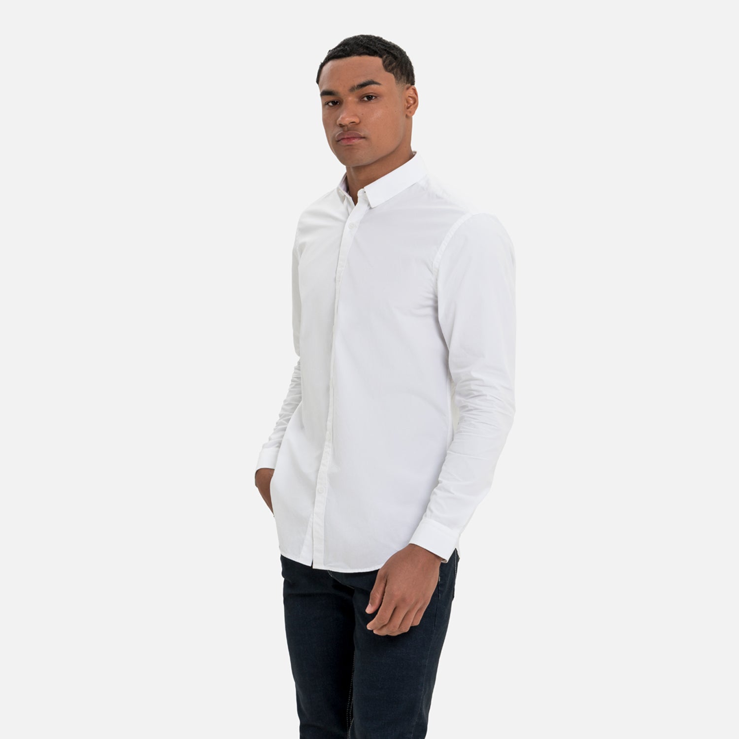 CAMISA MANGA LARGA COLOR BLANCO OPTICO