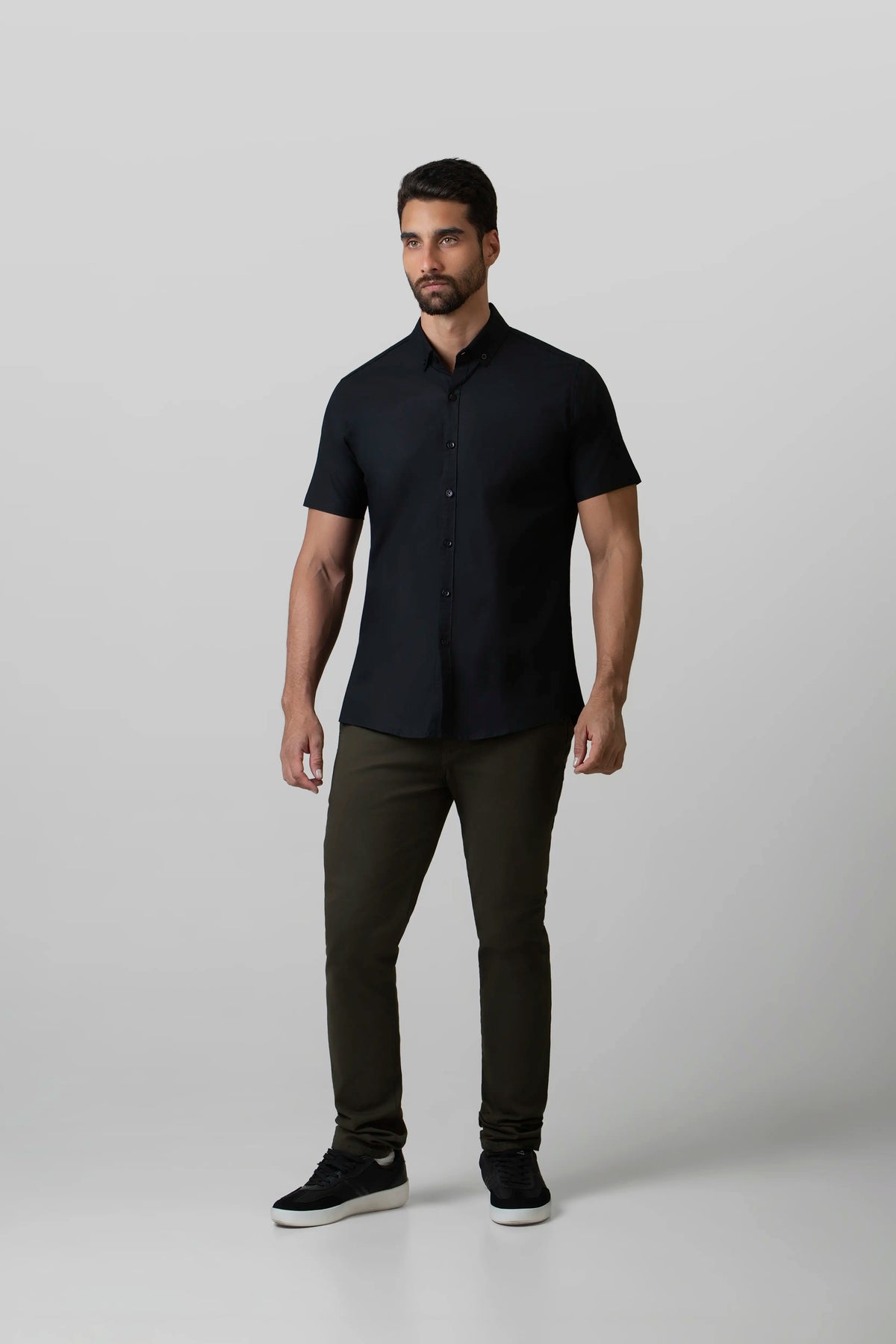CAMISA MANGA CORTA COLOR NEGRO
