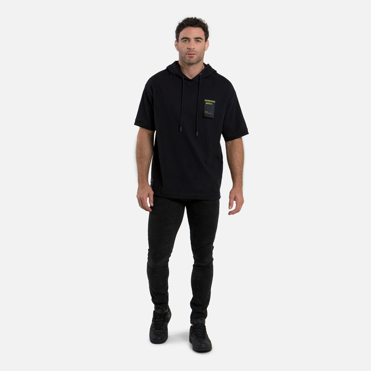 CAMISETA MANGA CORTA COLOR NEGRO