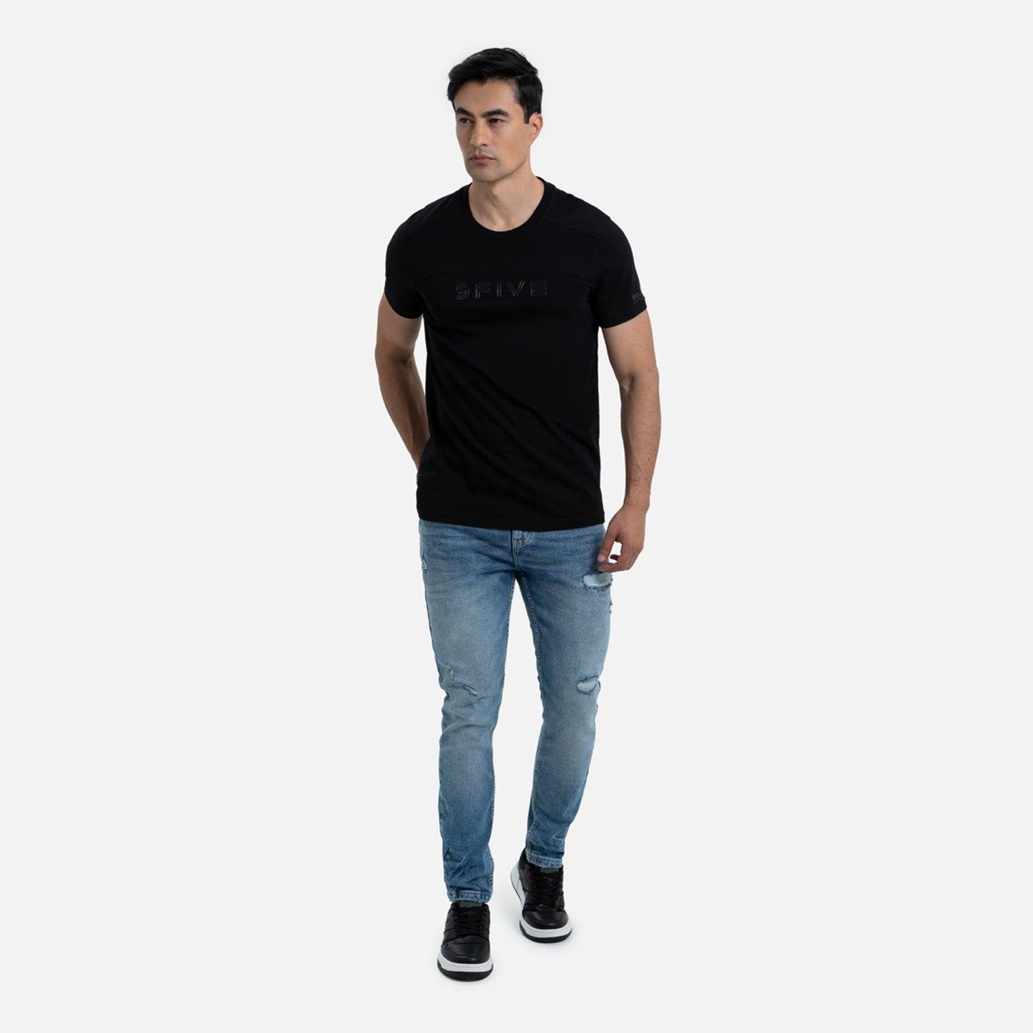 CAMISETA MANGA CORTA COLOR NEGRO