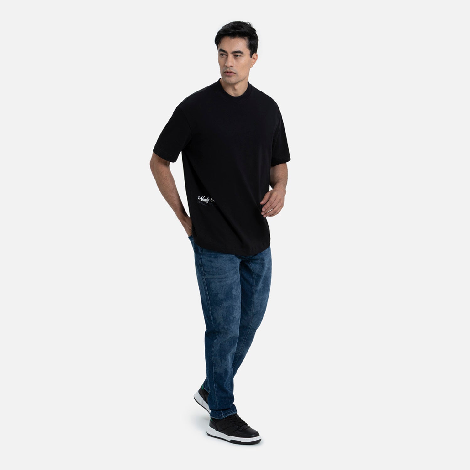 CAMISETA MANGA CORTA COLOR NEGRO