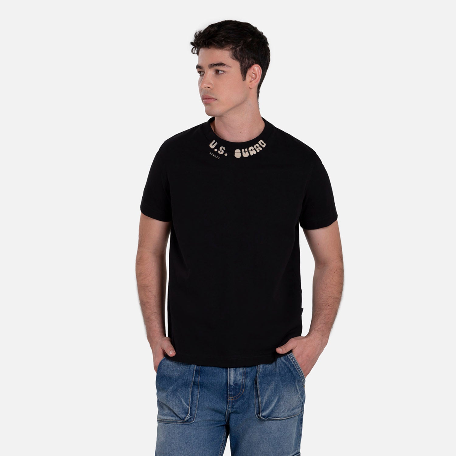 CAMISETA MANGA CORTA COLOR NEGRO