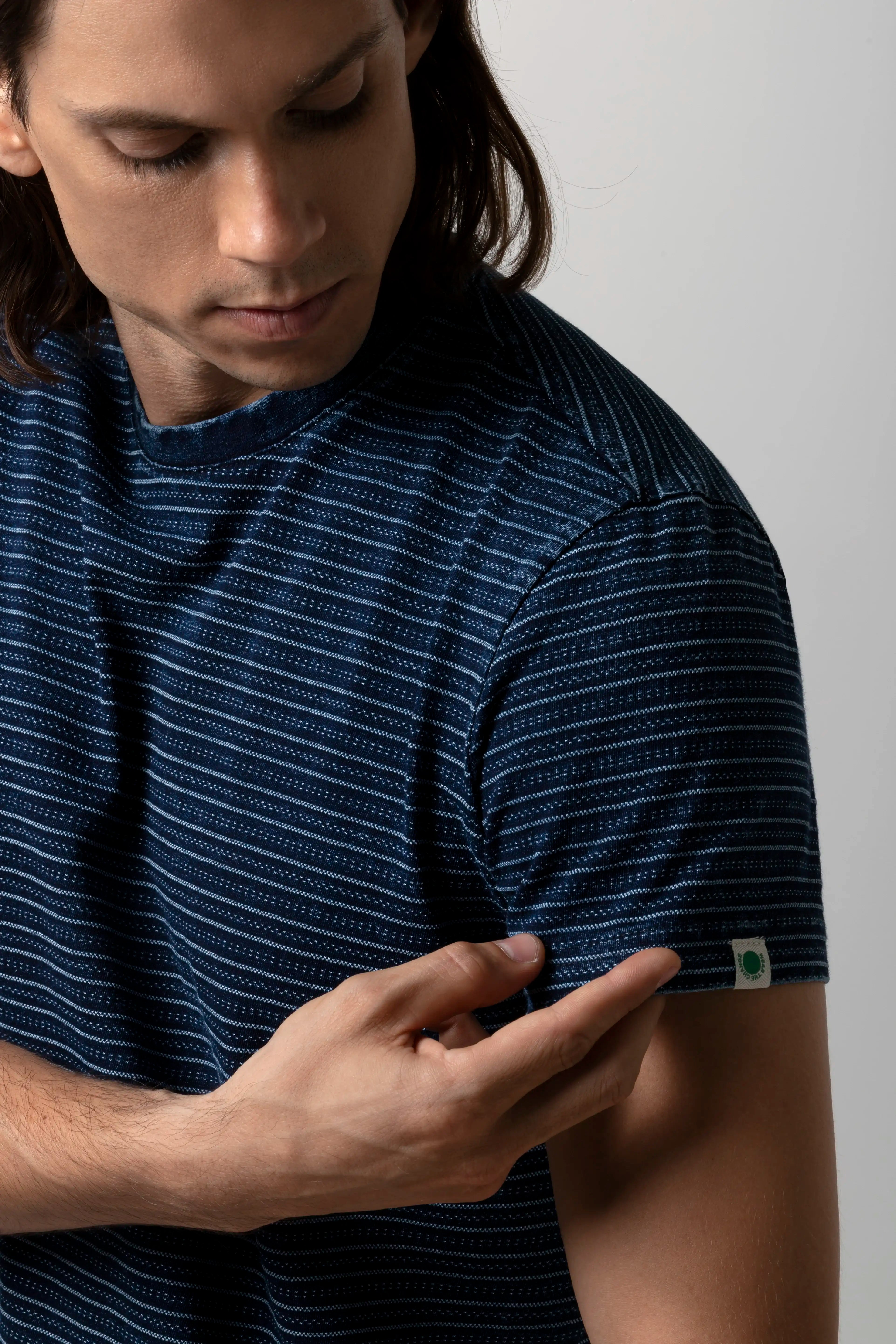 CAMISETA MANGA CORTA COLOR AZUL INDIGO