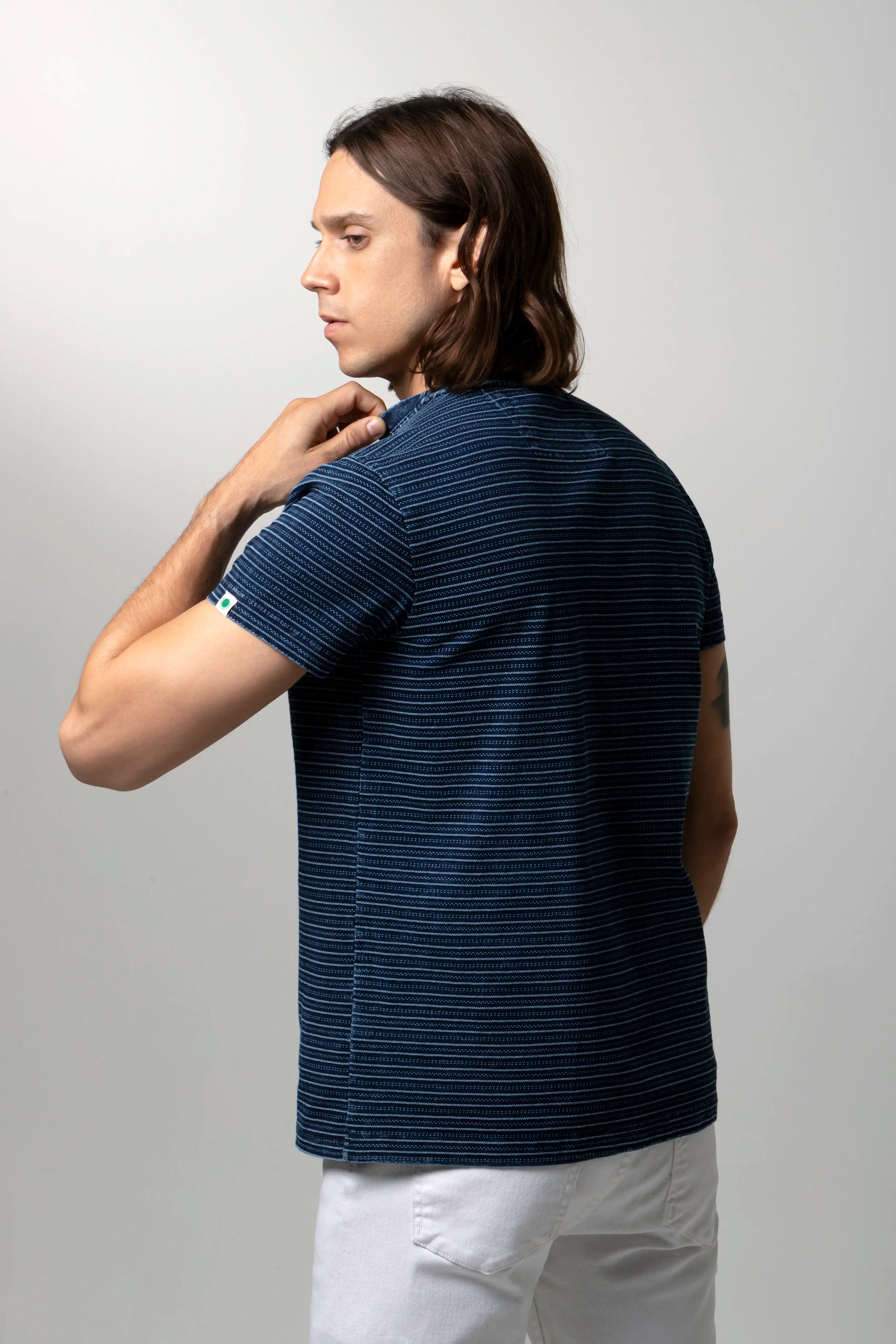 CAMISETA MANGA CORTA COLOR AZUL INDIGO