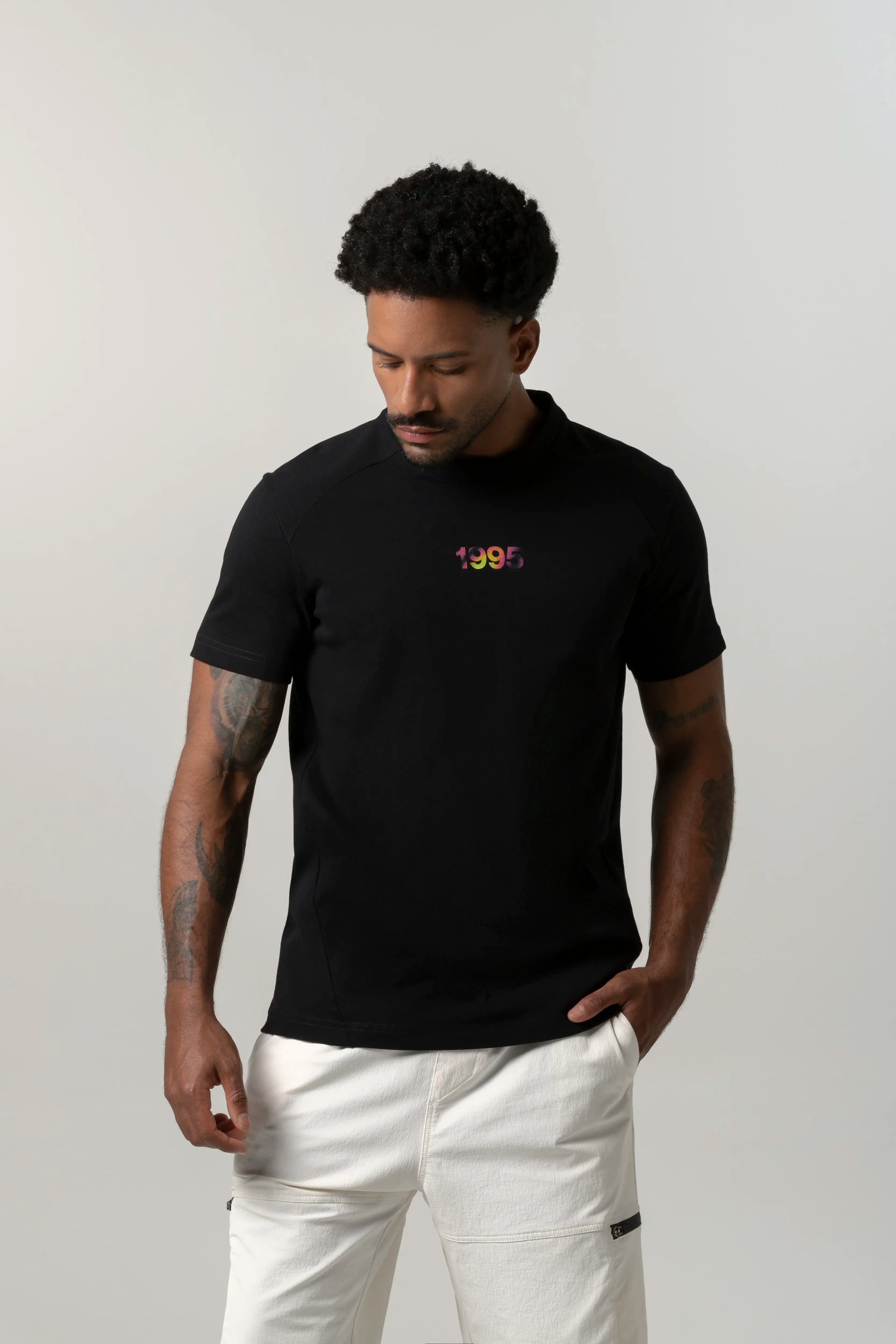 CAMISETA MANGA CORTA COLOR NEGRO