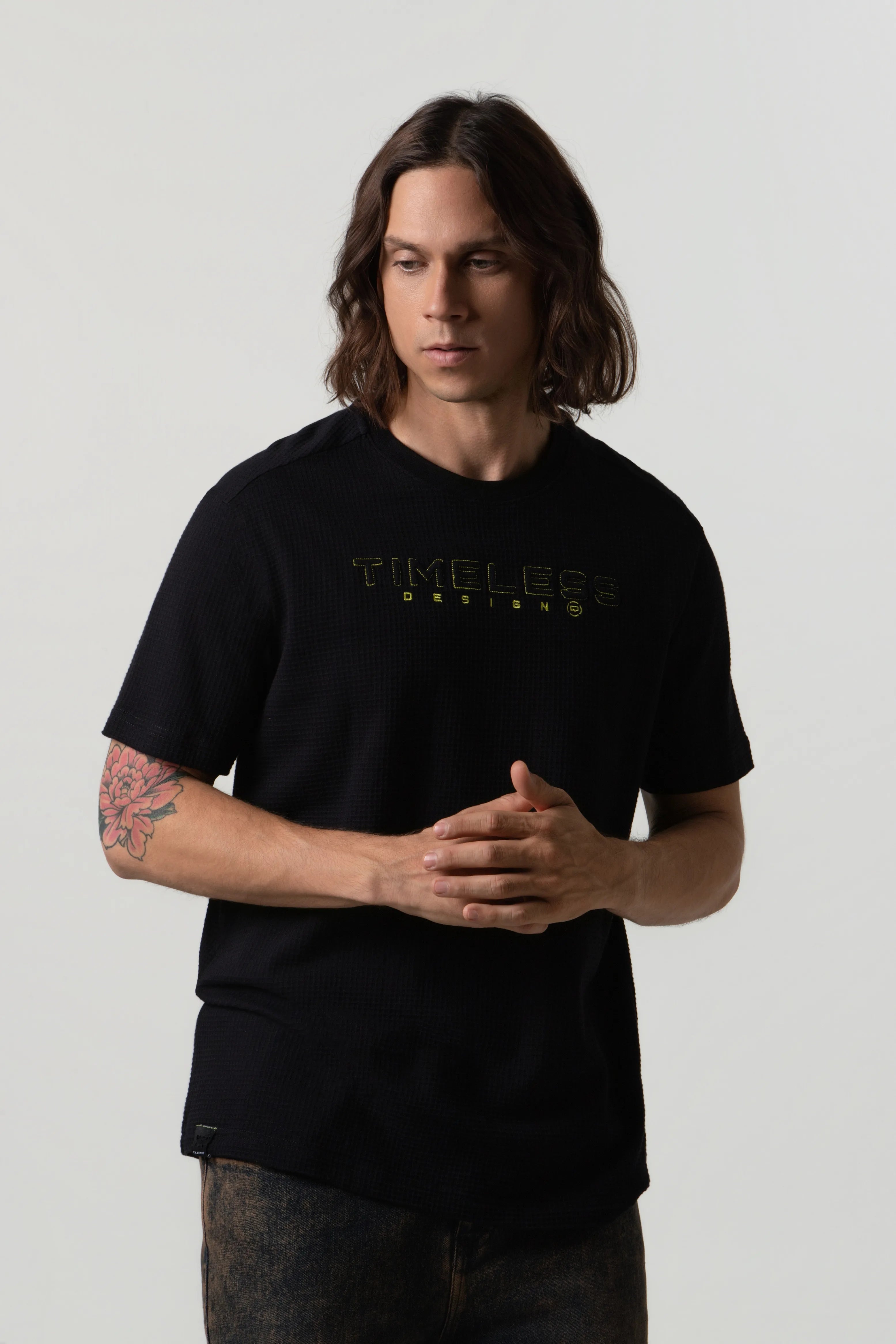 CAMISETA MANGA CORTA COLOR NEGRO