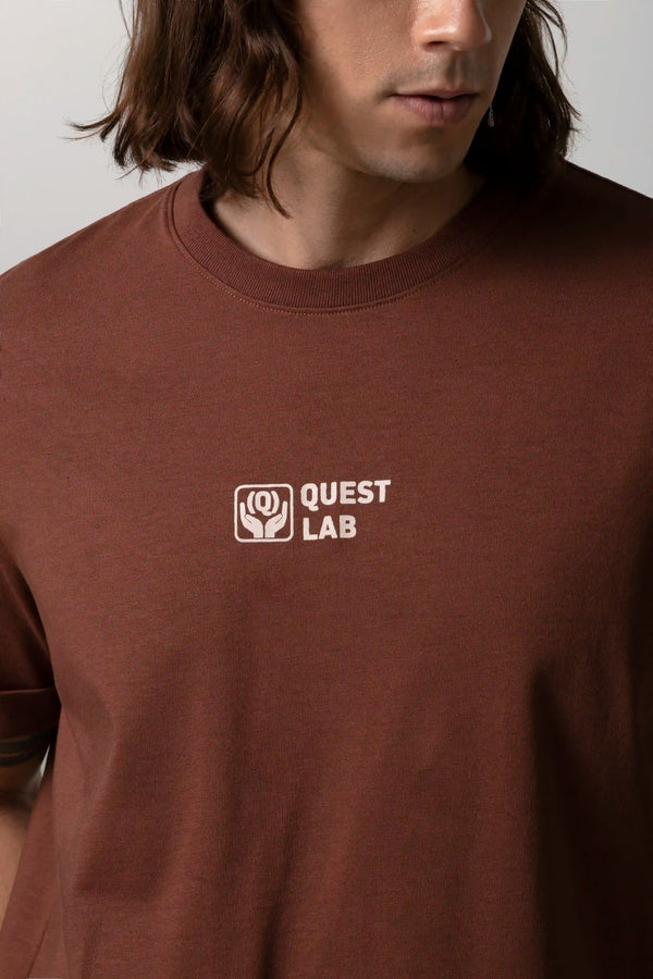 CAMISETA MANGA CORTA COLOR BRUNETTE – Quest Colombia