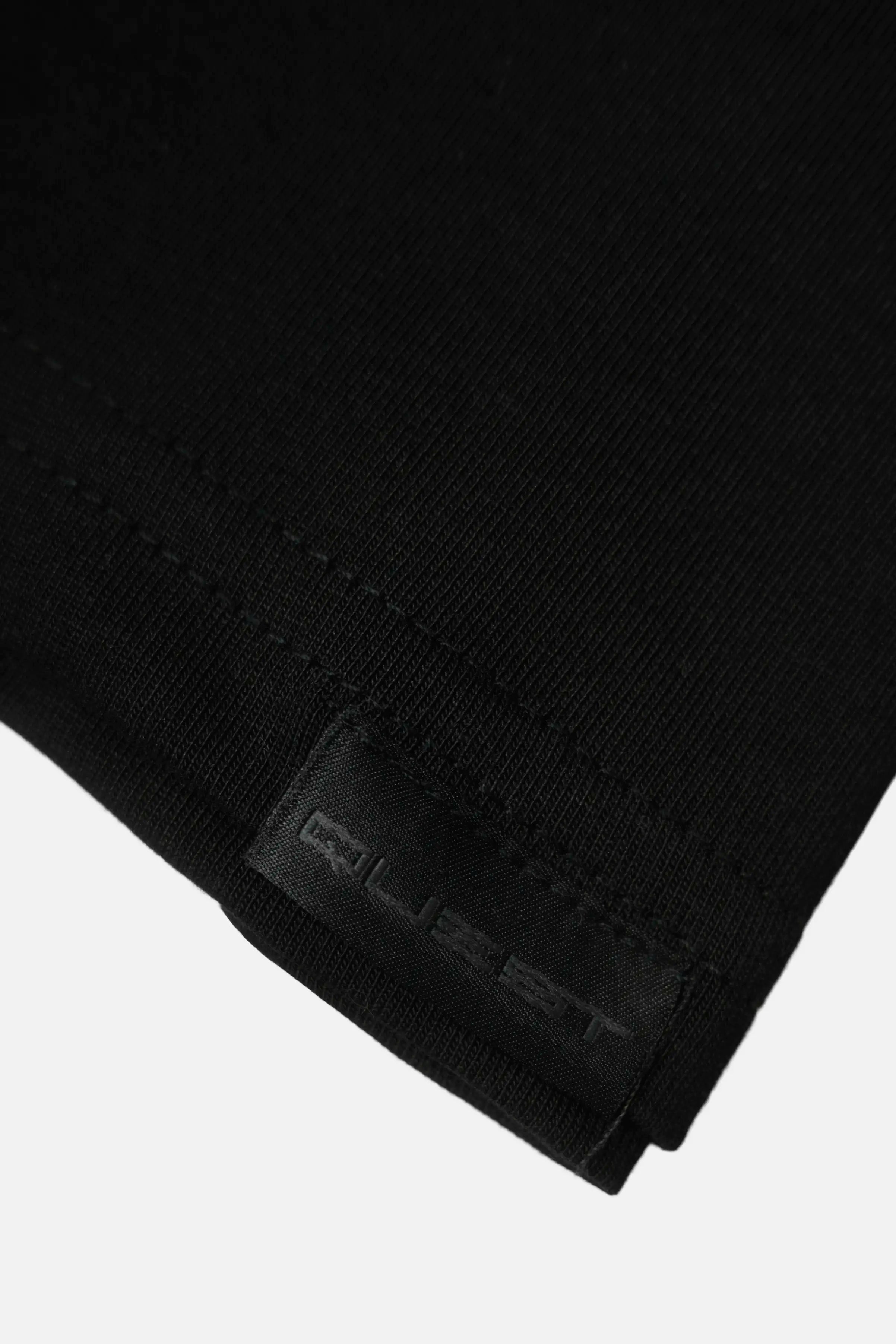 CAMISETA MANGA CORTA COLOR NEGRO