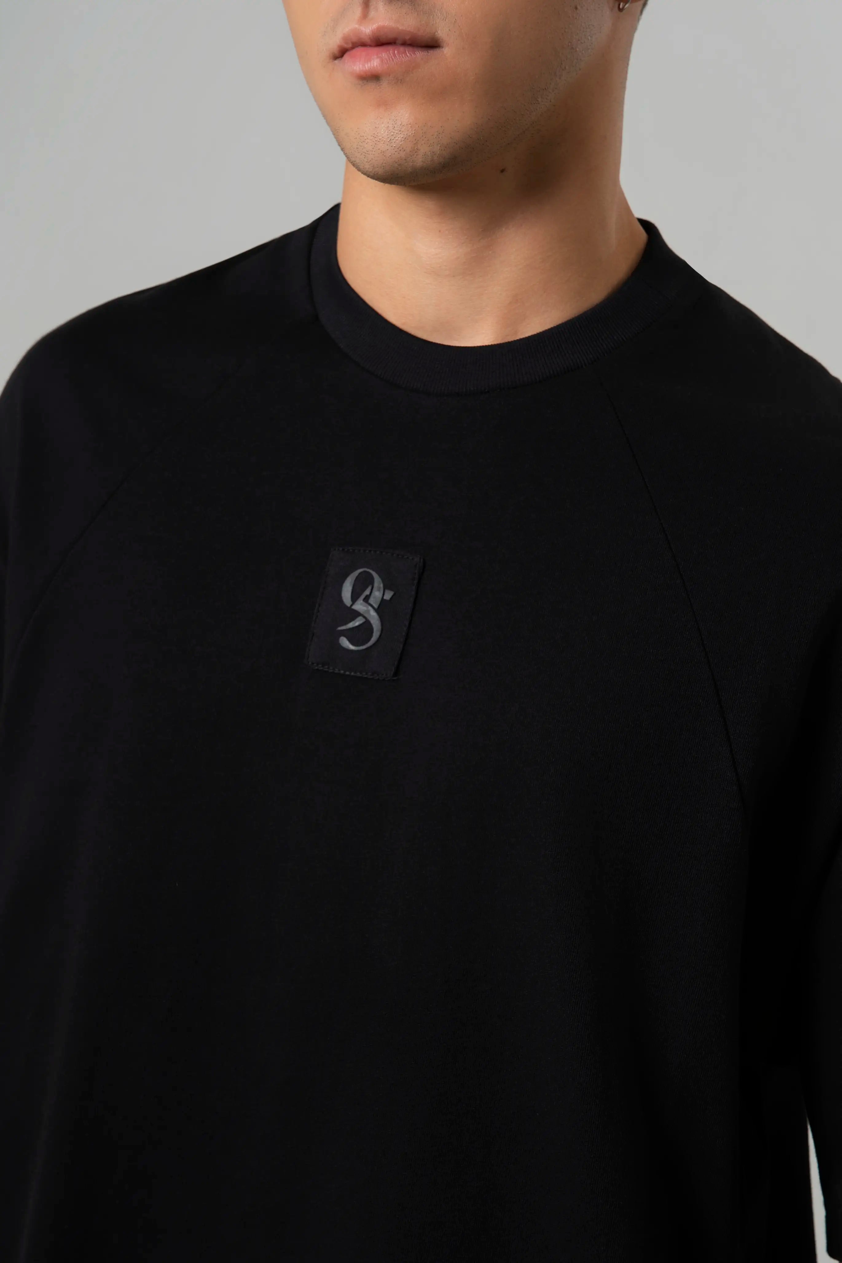 CAMISETA MANGA CORTA COLOR NEGRO