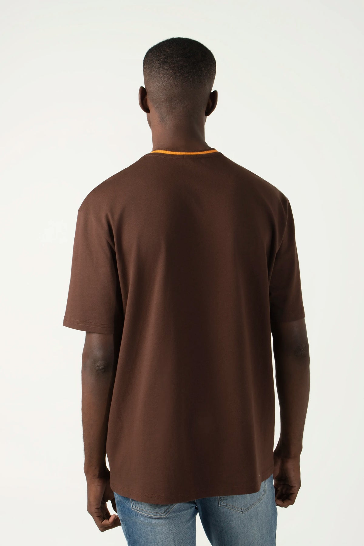 CAMISETA MANGA CORTA COLOR SHAVED CHOCOLATE