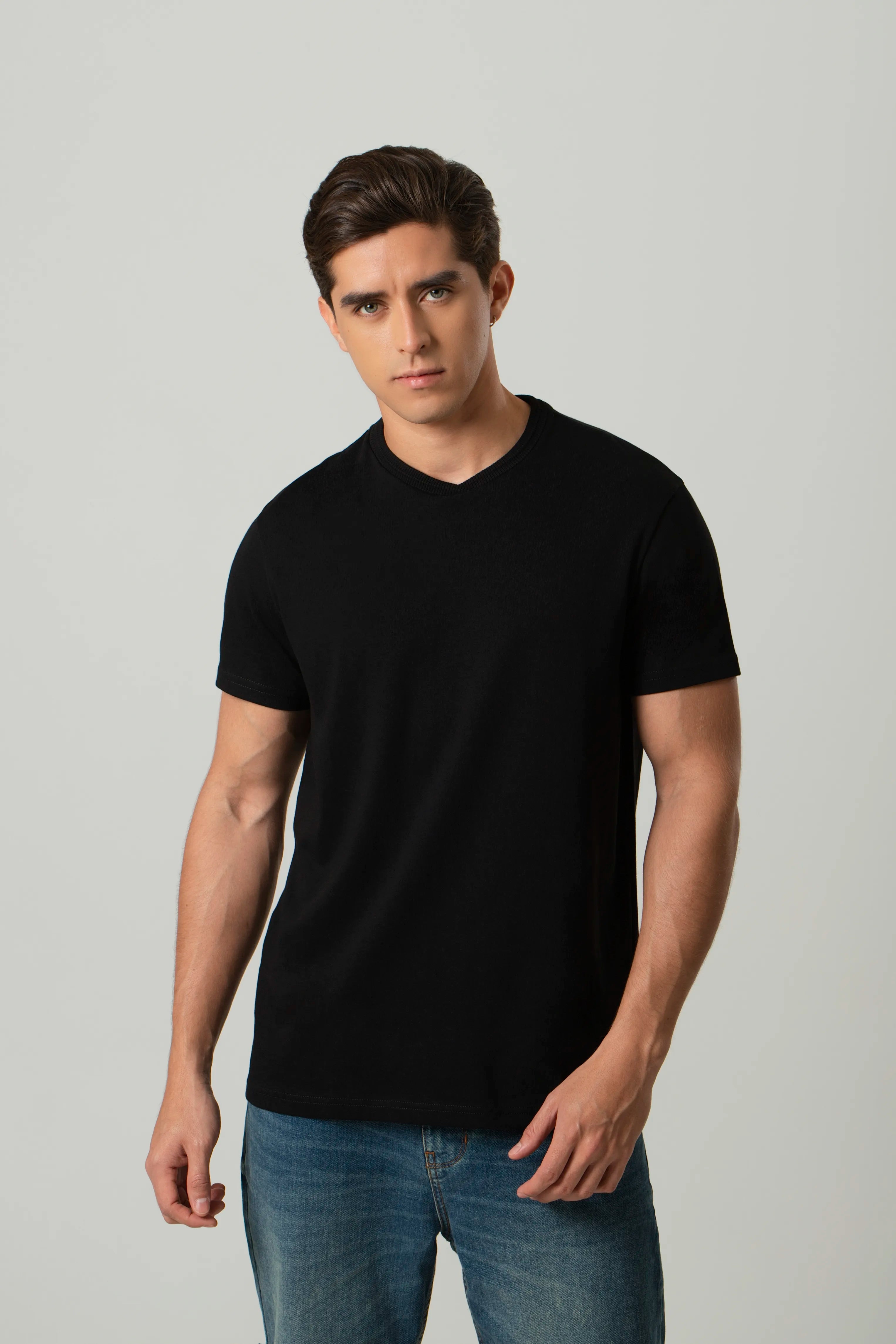 CAMISETA MANGA CORTA COLOR NEGRO