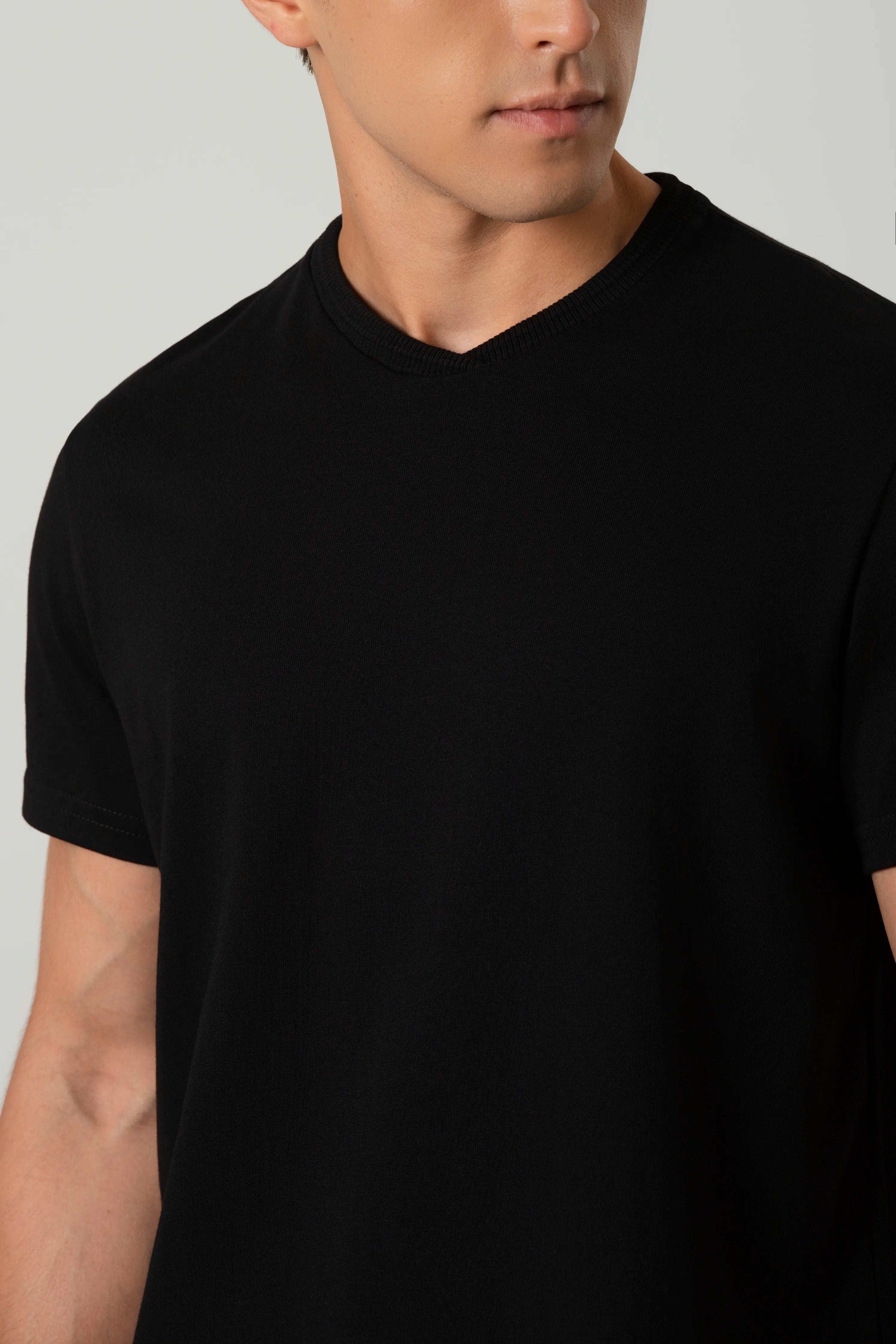 CAMISETA MANGA CORTA COLOR NEGRO